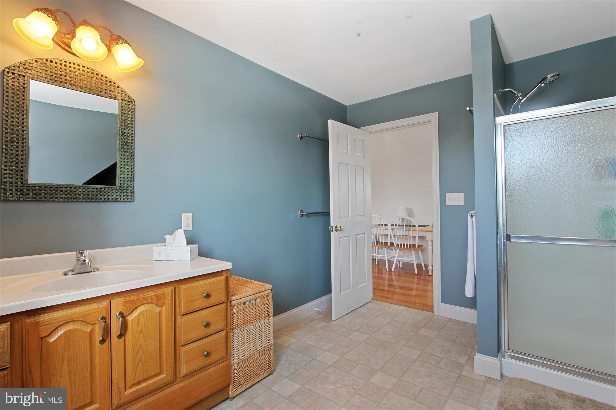 NEWVILLE - Residential