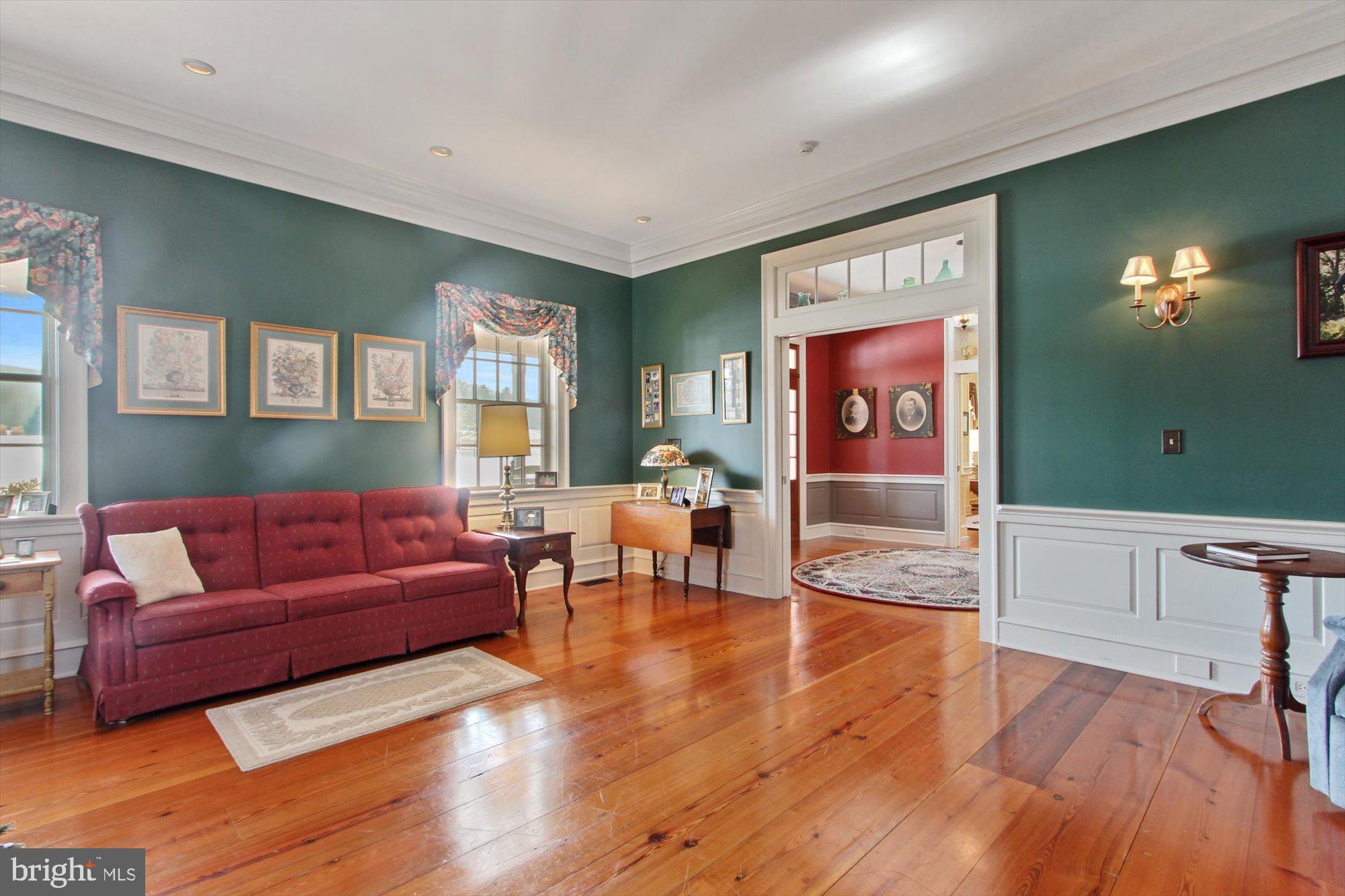 NEWVILLE - Residential