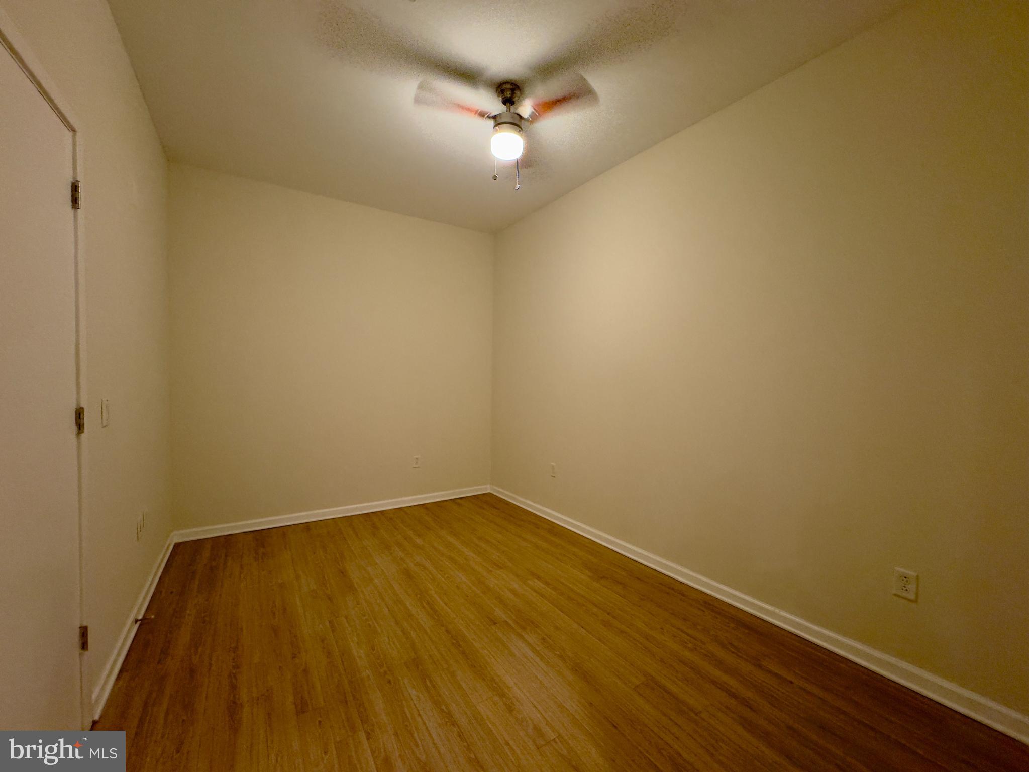 DOWNTOWN - Residential Lease