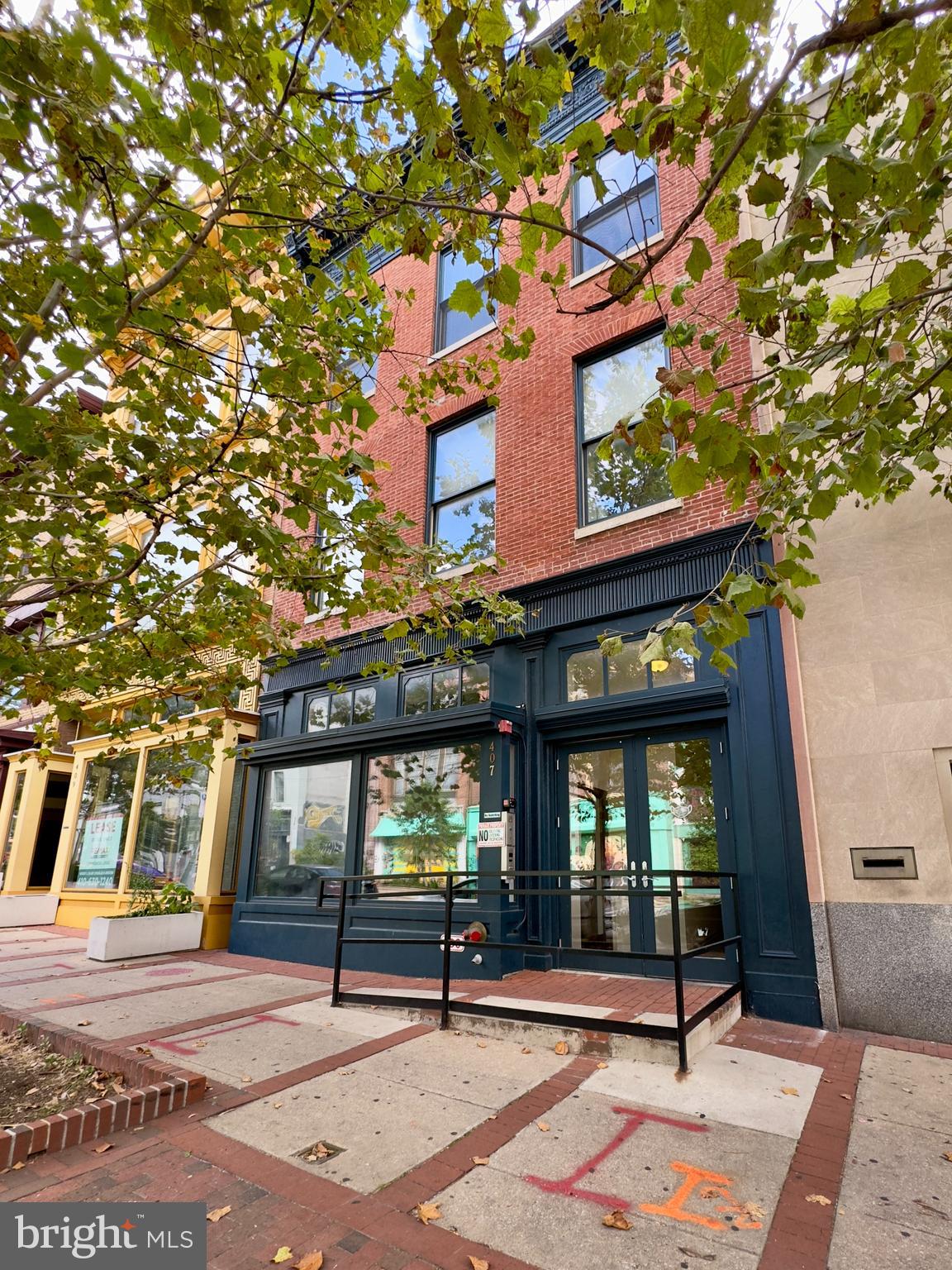 Situated in the vibrant heart of Baltimore, this residence offers the perfect blend of style, comfort, and convenience.
Step inside to find a spacious and thoughtfully designed interior featuring LVP flooring, large windows, and neutral colors that create a bright and inviting atmosphere. The fully-equipped kitchen boasts stainless steel appliances, granite countertops, and ample cabinet space, making it a chef's delight.
Relax and unwind in the generous living space, complete with built-in shelves and cabinets for added storage. The updated bathroom features tiled floors, a vanity mirror, and a luxurious soaking tub, providing the ultimate retreat after a long day. *photos and floorplans may vary*
Promotional offer with 13 month lease! $1269 after promotion! Unit $1499 before promotion
Local Attractions:
• The Walters Art Museum
• Lexington Market
• Bromo Seltzer Arts Tower
• The Maryland Science Center
• Inner Harbor
Highways:
• I-83
• I-395
PHOTOS AND FLOOR PLANS MAY VARY PER UNIT
Agency disclosed upon initial contact. Agent conducts showings; BMG manages follow-up, paperwork, move-in post-approval. Vouchers work with BMG directly.