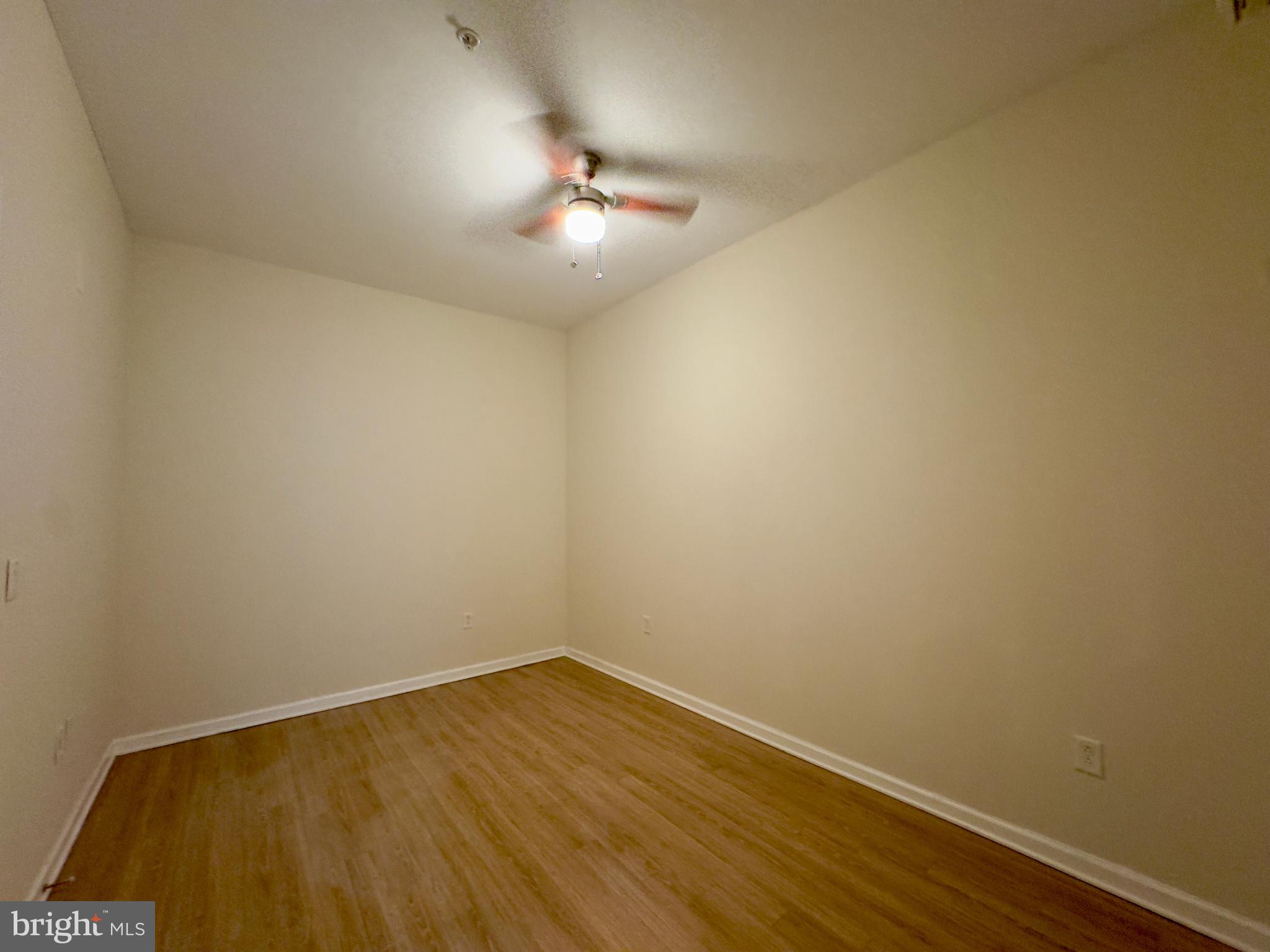 DOWNTOWN - Residential Lease
