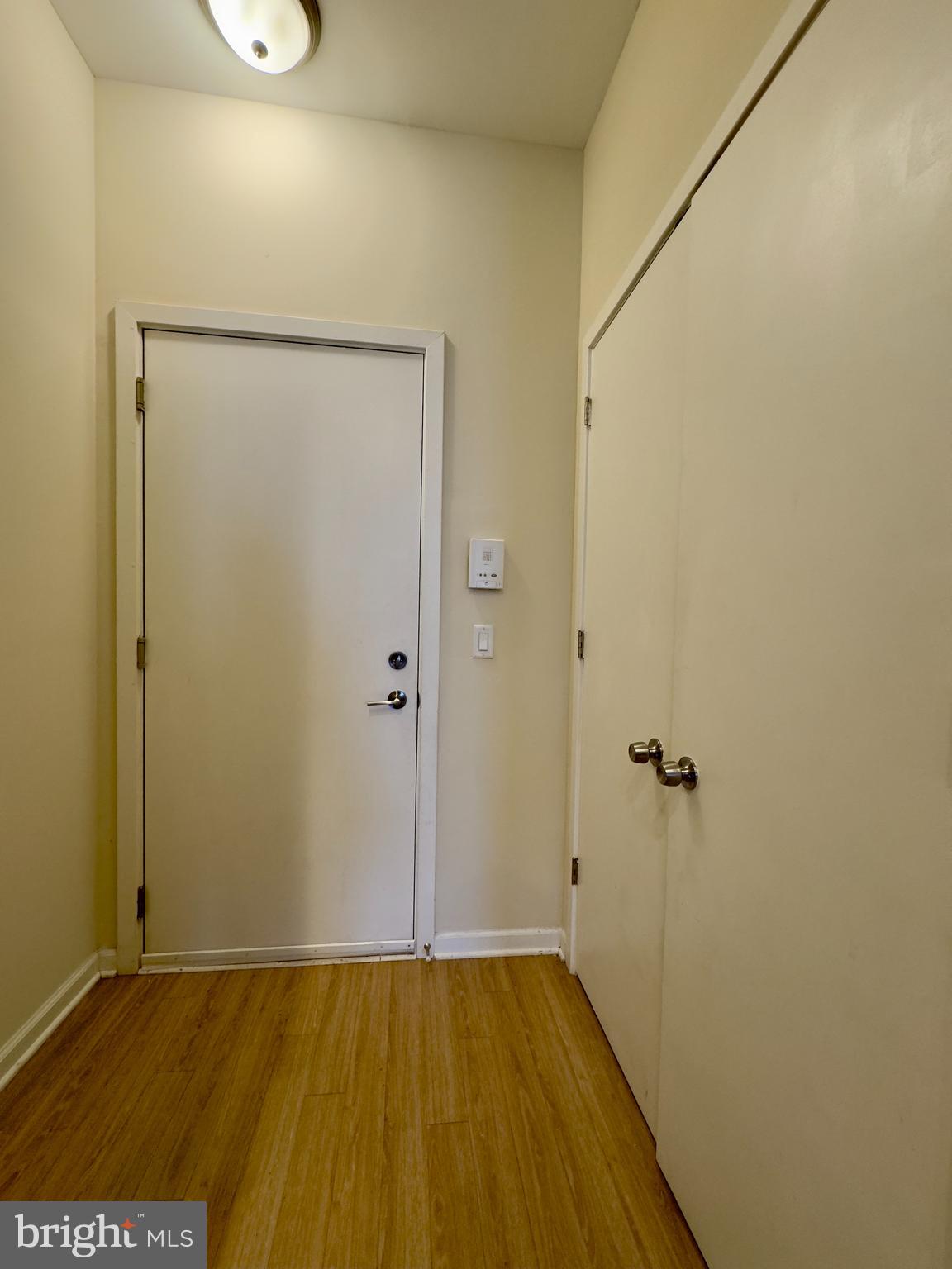 DOWNTOWN - Residential Lease