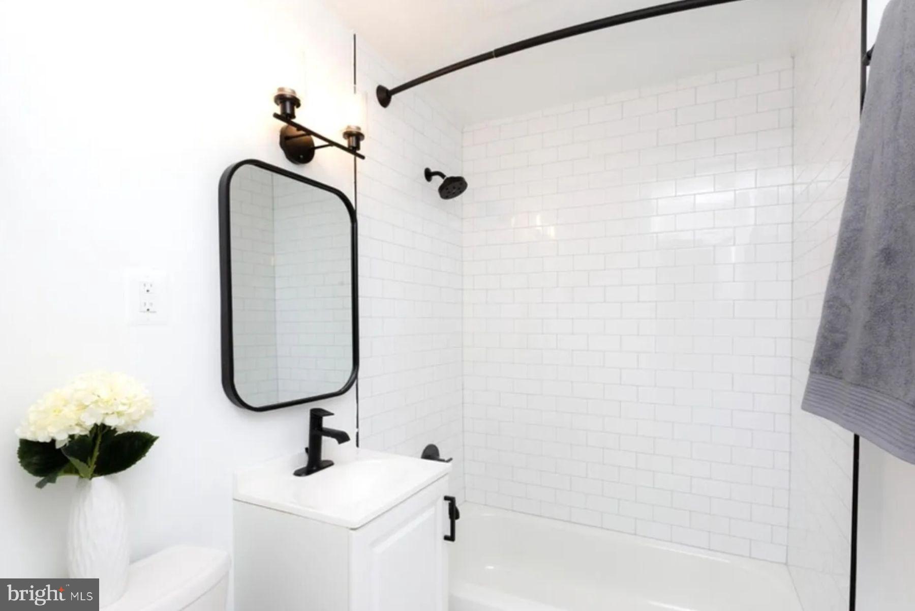 MOUNT VERNON PLACE HISTORIC DISTRICT - Residential Lease