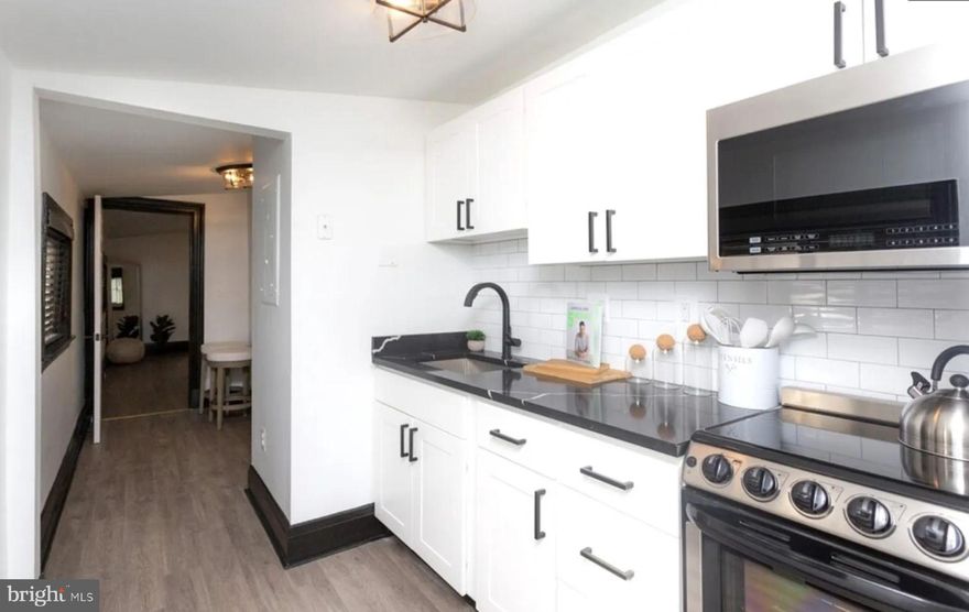 Discover your ideal apartment in The Lyn, where luxury living meets historic charm in the heart of Mount Vernon. Nestled in this picturesque neighborhood, our stunning apartments offer a refined living experience like no other.

Fully renovated in 2022, these new apartments step into open floor plans with soaring ceilings, creating an airy, welcoming ambiance that's flooded with natural light. Your gourmet kitchen, adorned with sleek stainless-steel appliances and black matte hardware, will inspire your inner chef. The custom walk-in closets, quartz countertops, black trim accents, engineered hardwood flooring, and posh lighting add more than a touch of opulence to your everyday routine as shown in our model home photos.

Mount Vernon, where suburban serenity meets urban vitality, this lifestyle destination offers a perfect fusion of tranquility and excitement. The community is steps away from Baltimore Penn Station as well as vibrant dining, renowned cultural attractions, lush green spaces, and the prestigious Johns Hopkins campus. Discover Mount Vernon: Your ideal city retreat. Your oasis at The Lyn awaits, and we are ready to help you find your dream apartment!