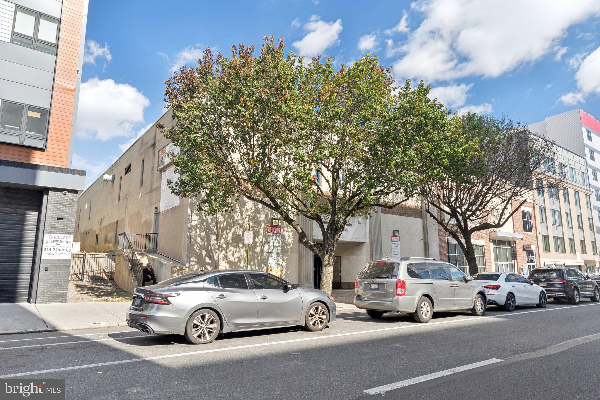 UNIVERSITY CITY - Commercial Sale