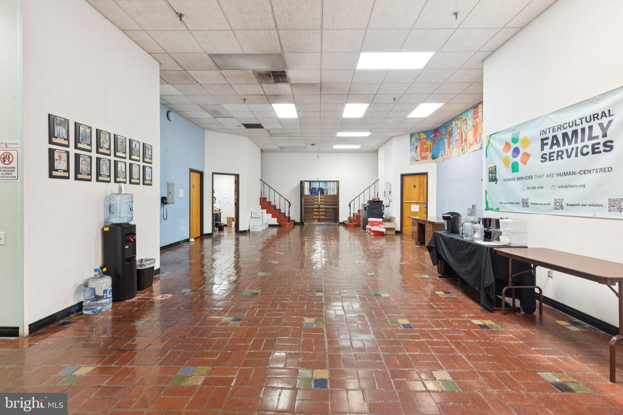 UNIVERSITY CITY - Commercial Sale