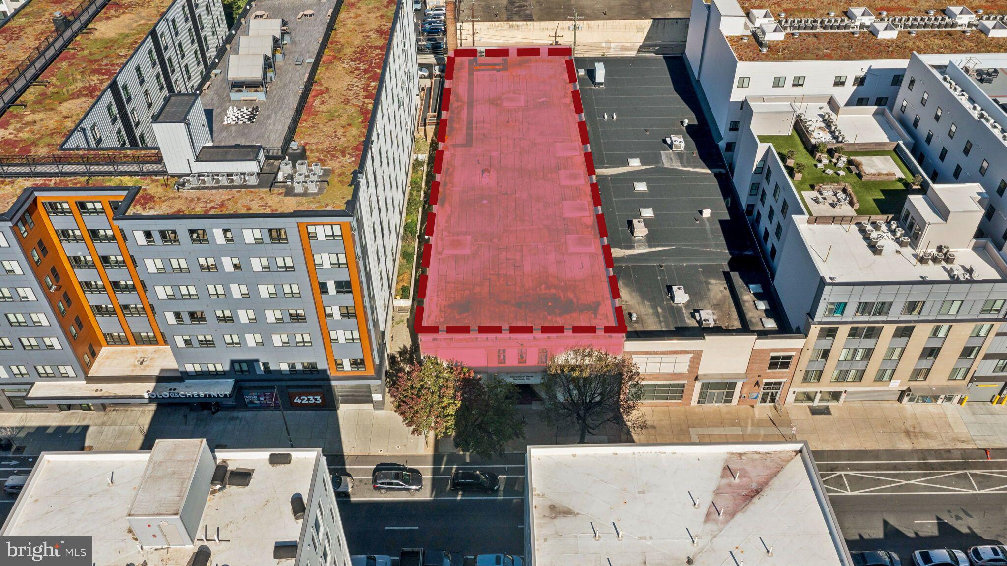 UNIVERSITY CITY - Commercial Sale