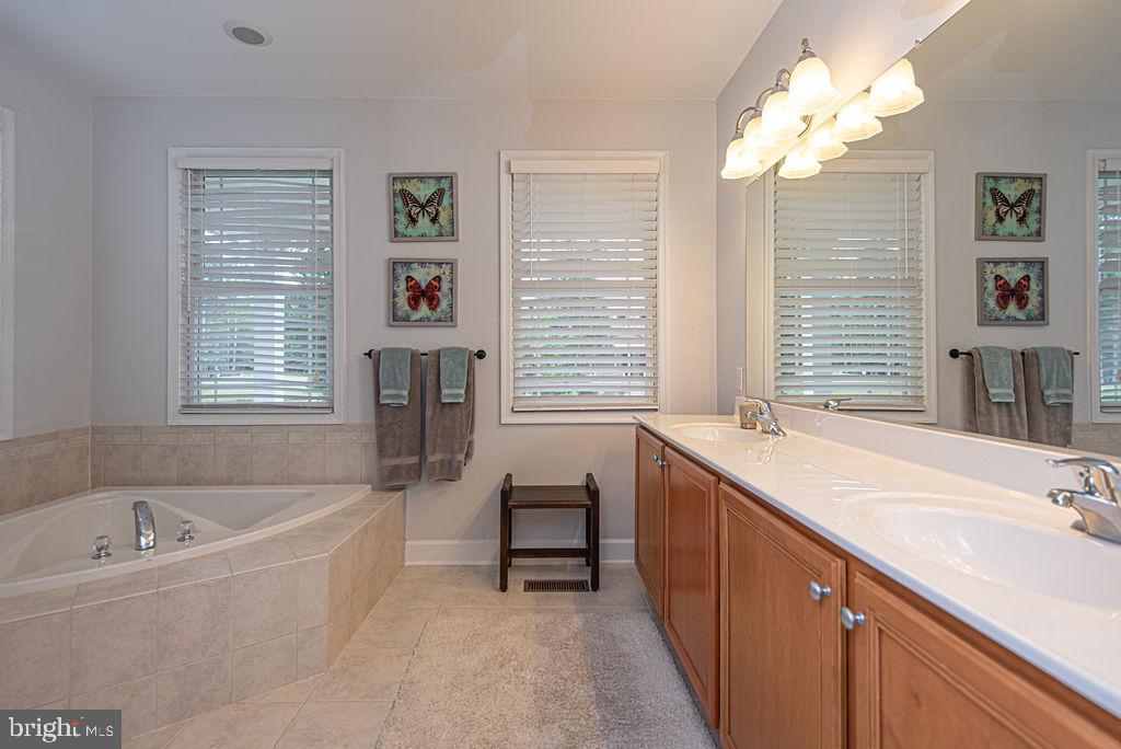 GLEN RIDDLE - Residential