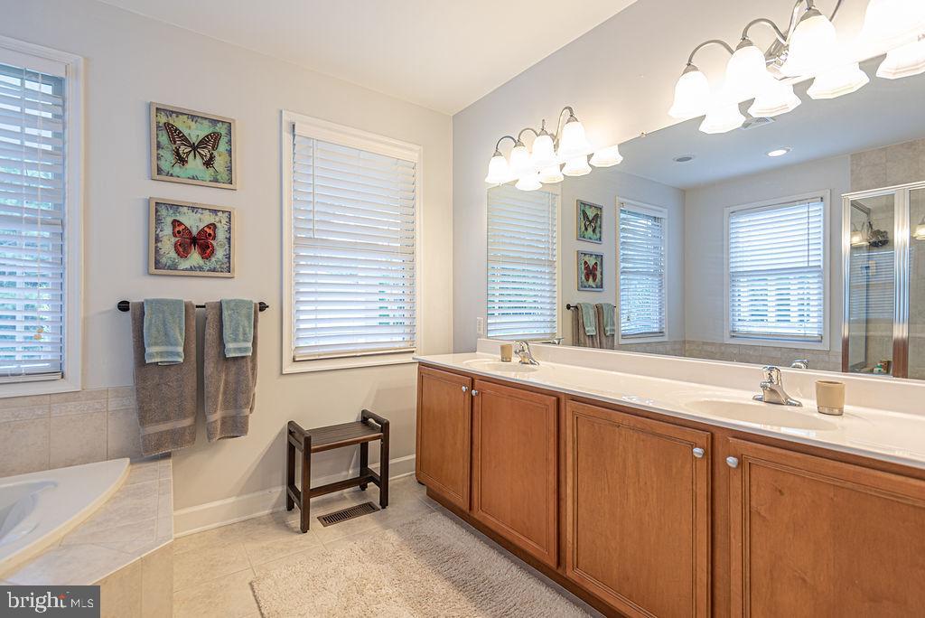 GLEN RIDDLE - Residential