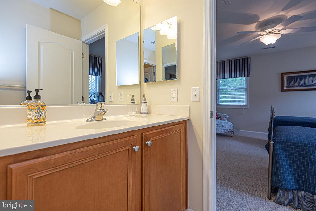 GLEN RIDDLE - Residential