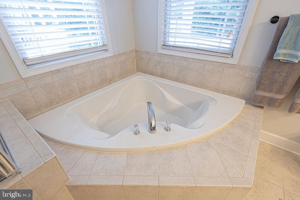 GLEN RIDDLE - Residential