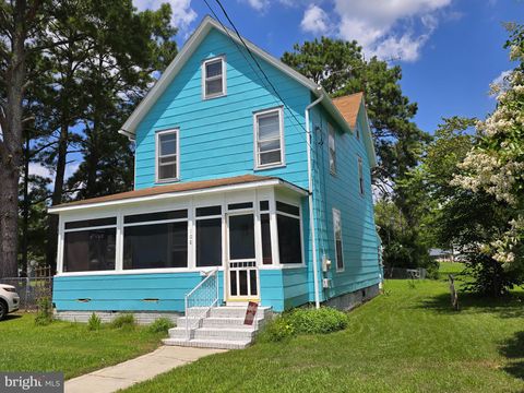 108 W CHESAPEAKE AVENUE CRISFIELD MD 21817