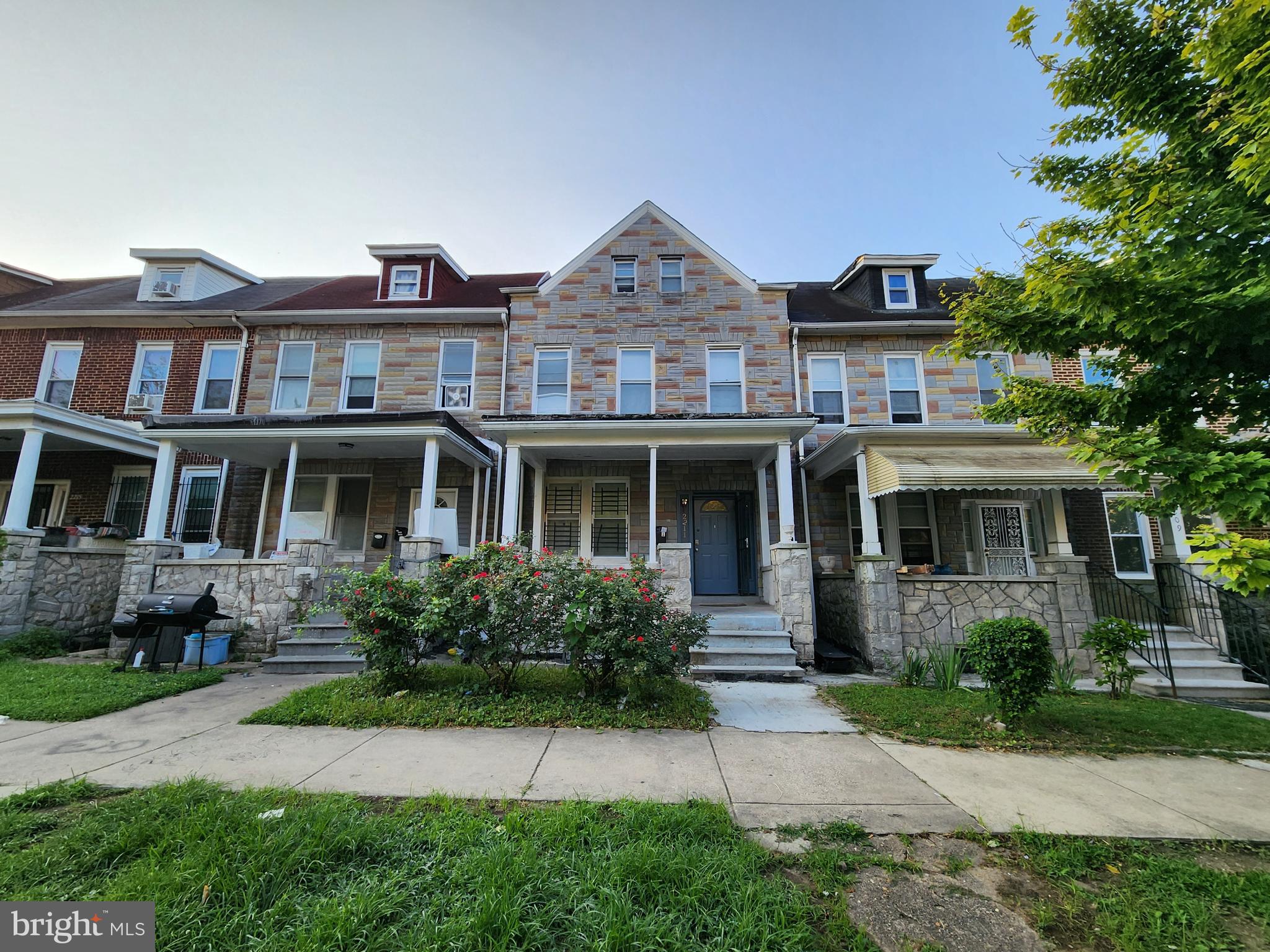ONLINE AUCTION: Bidding begins 8/27/2025 @ 10:00 AM. Bidding ends 8/29/2025 @ 11:10 AM. List Price is Suggested Opening Bid. Deposit: $10,000.
Porch-front townhome located in the Auchentoroly–Parkwood neighborhood.
Nearby attractions include Druid Hill Park, a large historic urban park with trails, lakes, the Maryland Zoo, and Rawlings Conservatory; Mondawmin Mall; and the Maryland Zoo.
Closest major traffic arteries are Liberty Heights Ave and Reisterstown Rd.
Property is believed to be occupied.