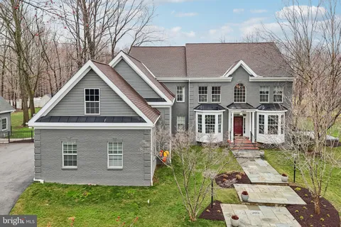 MLS: MDMC2218328