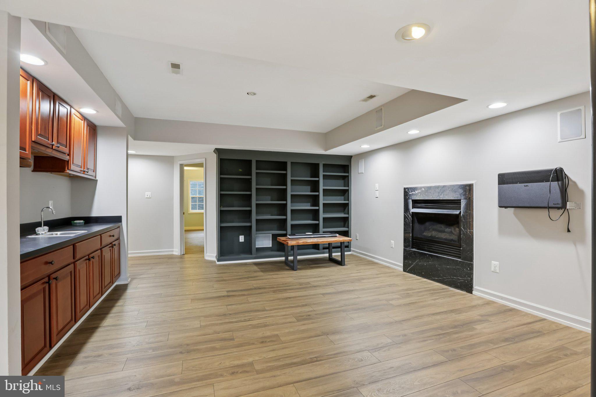 CLARKSBURG OUTSIDE - Residential