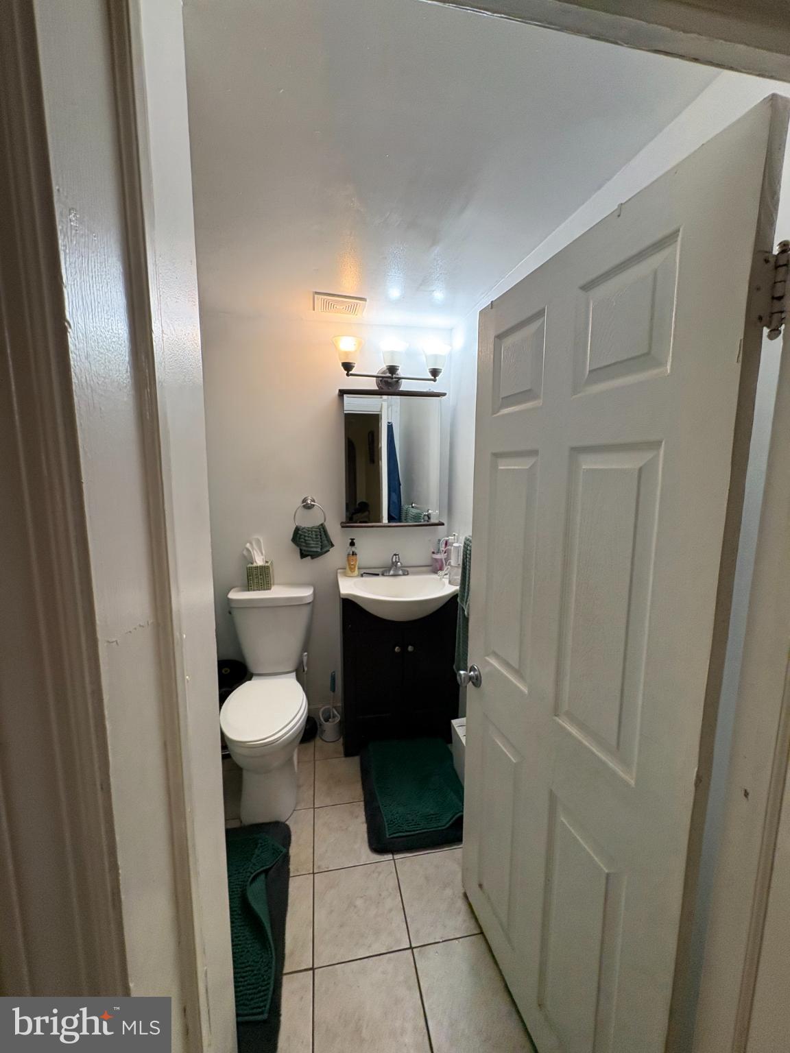 CATONSVILLE MANOR - Residential