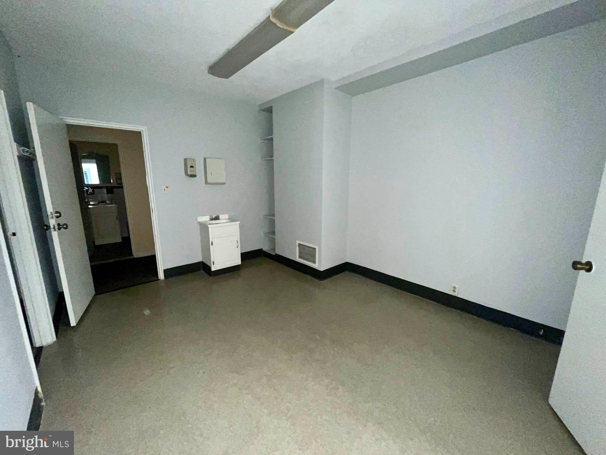 OAKENSHAWE - Residential