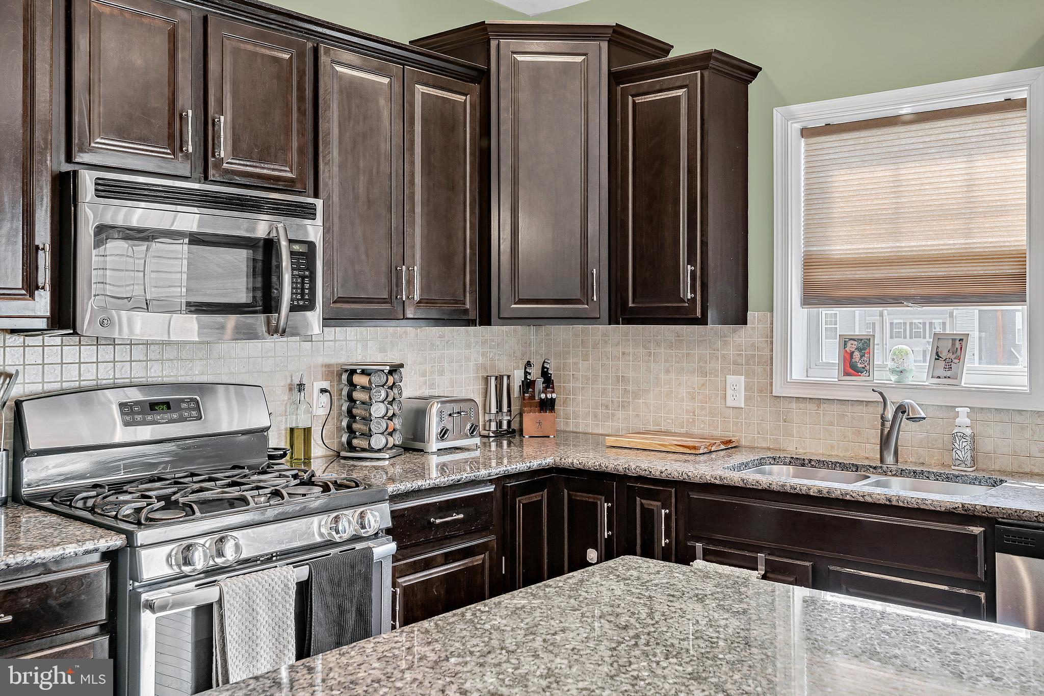 WALNUT POINT - Residential