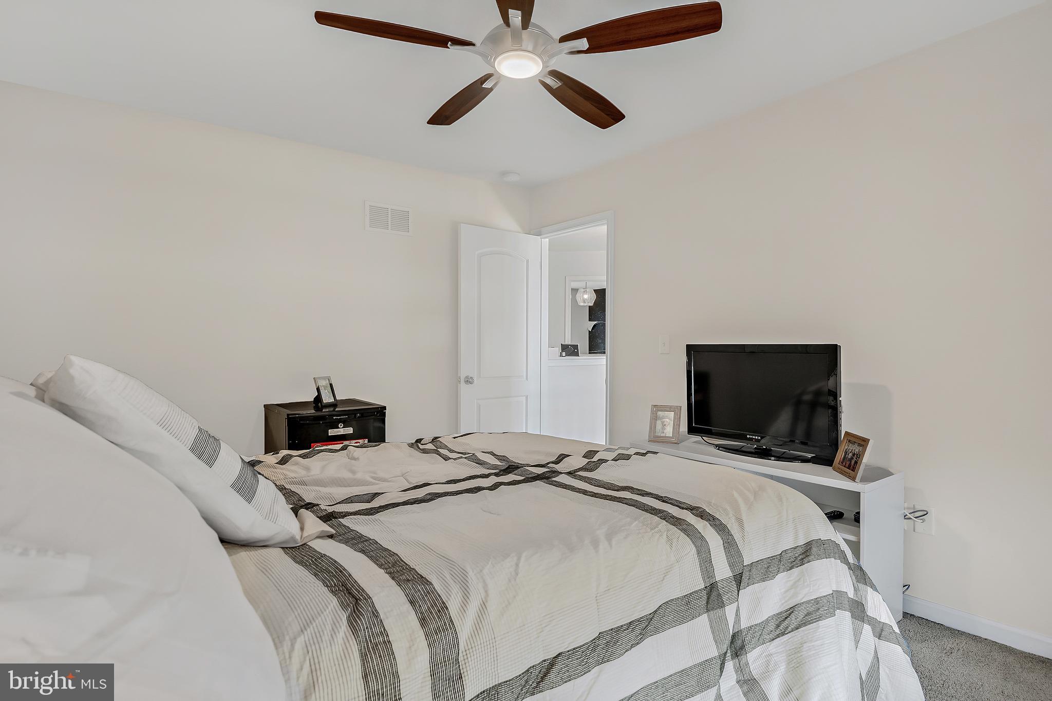 WALNUT POINT - Residential