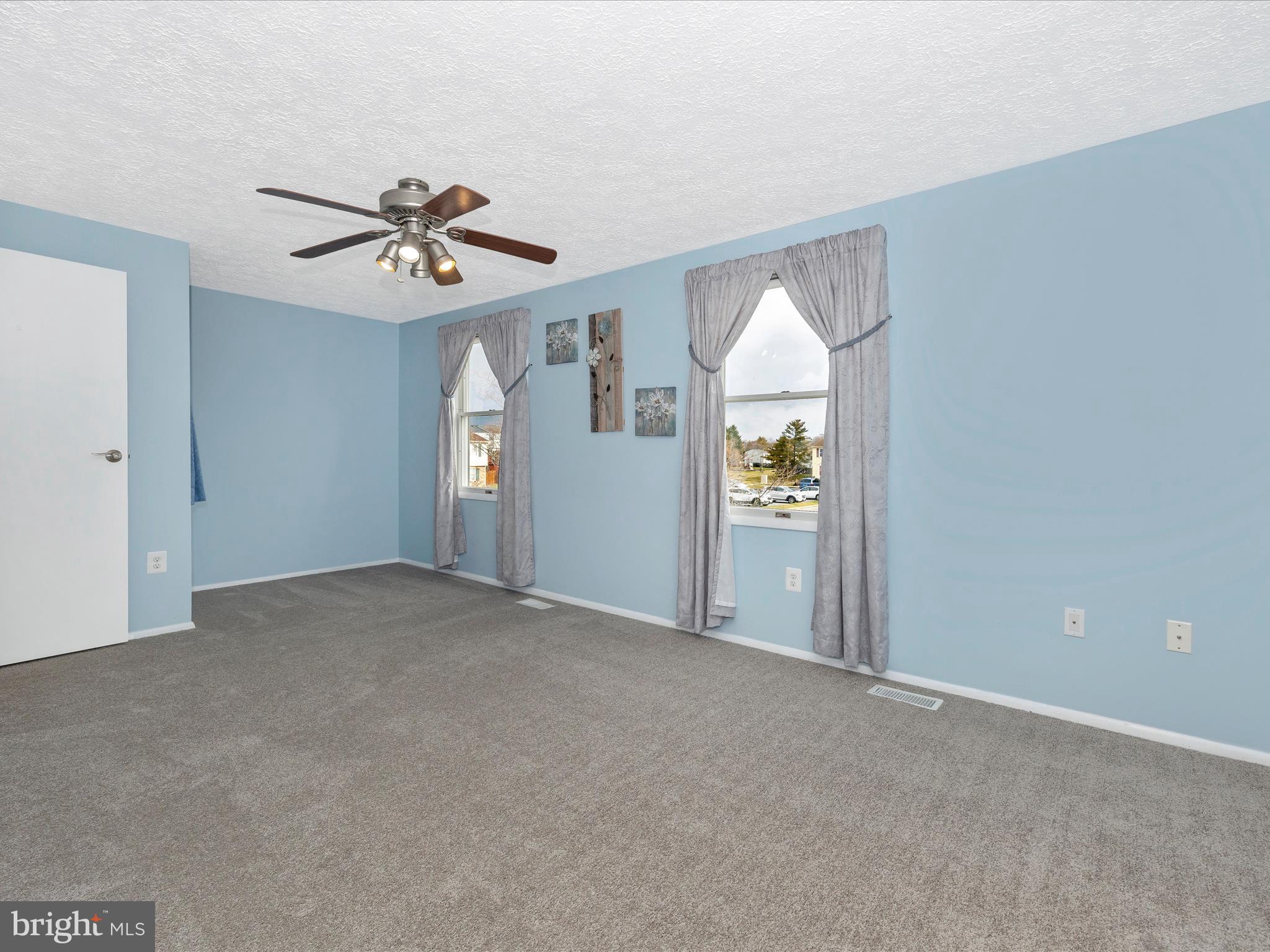 FARMBROOK - Residential