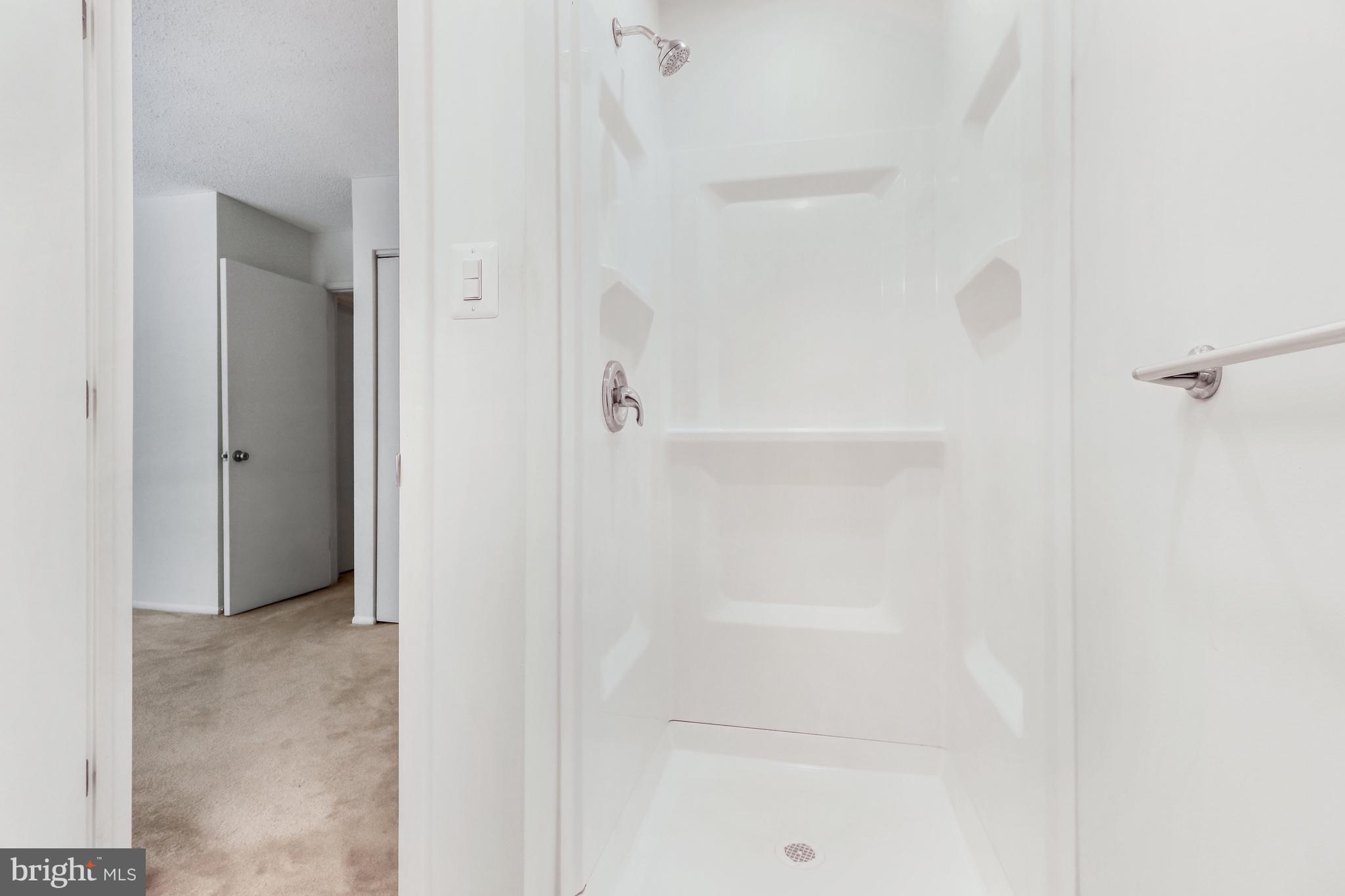 SAWYERS CLUSTER - Residential Lease