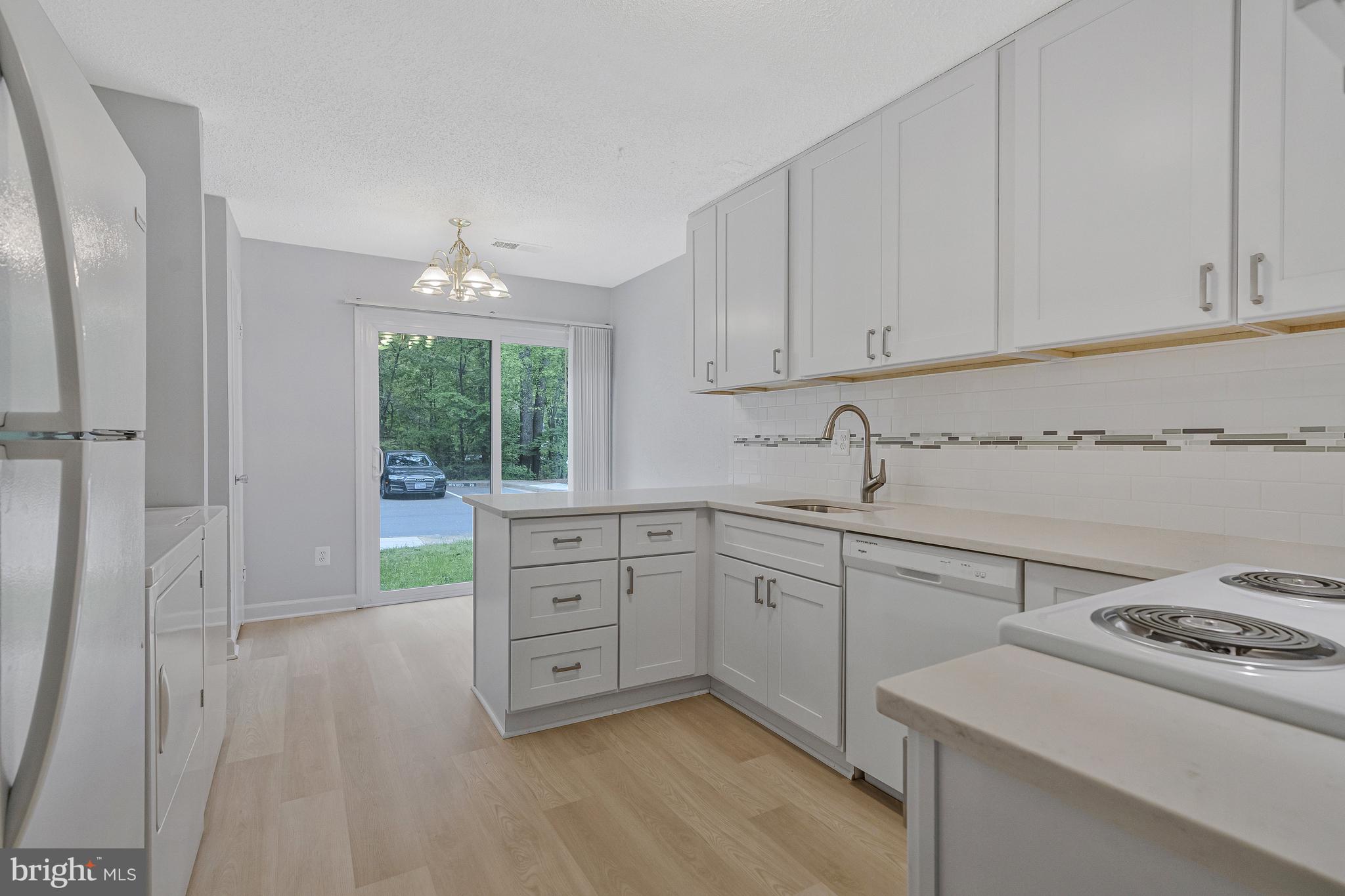 SAWYERS CLUSTER - Residential Lease