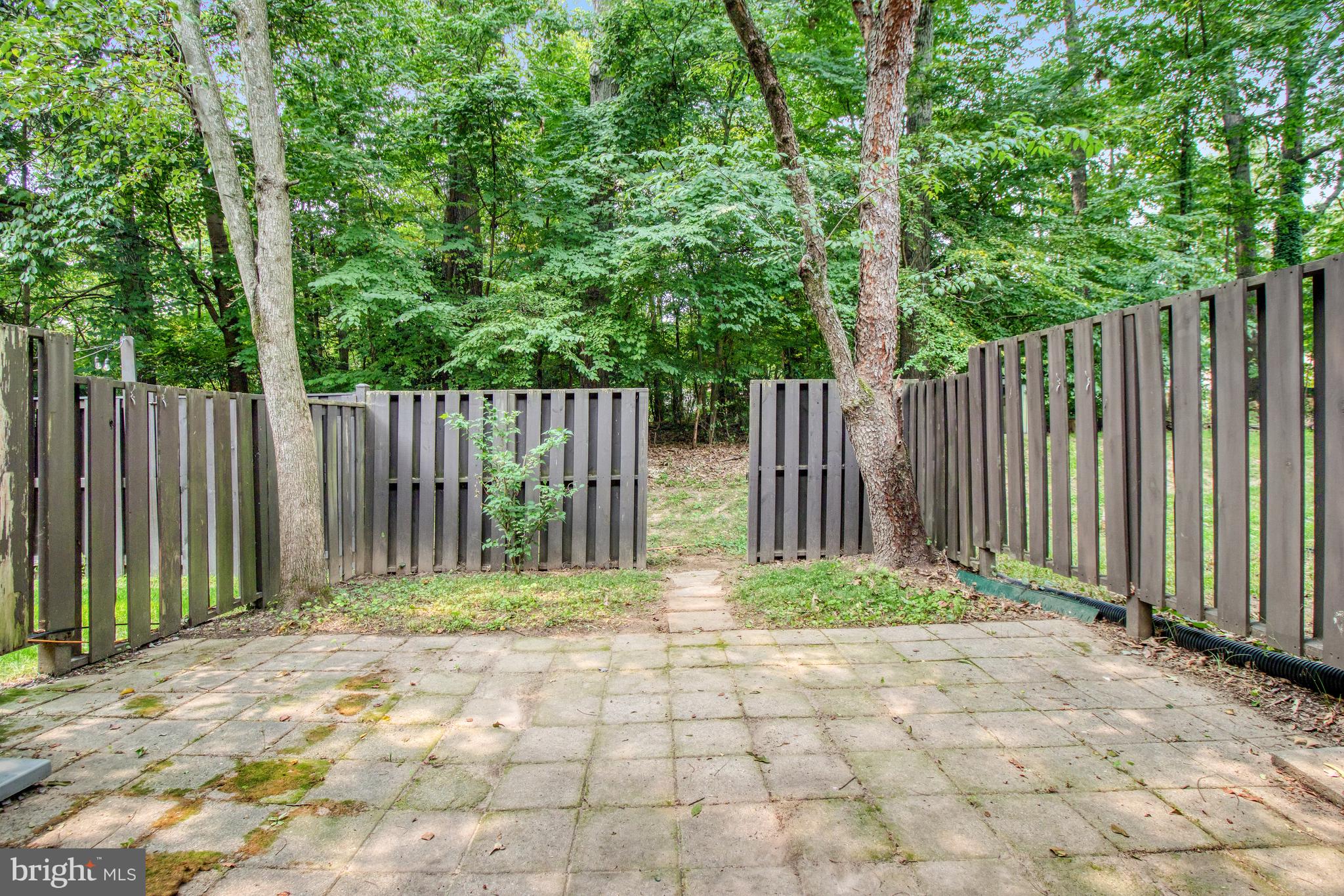 SAWYERS CLUSTER - Residential Lease