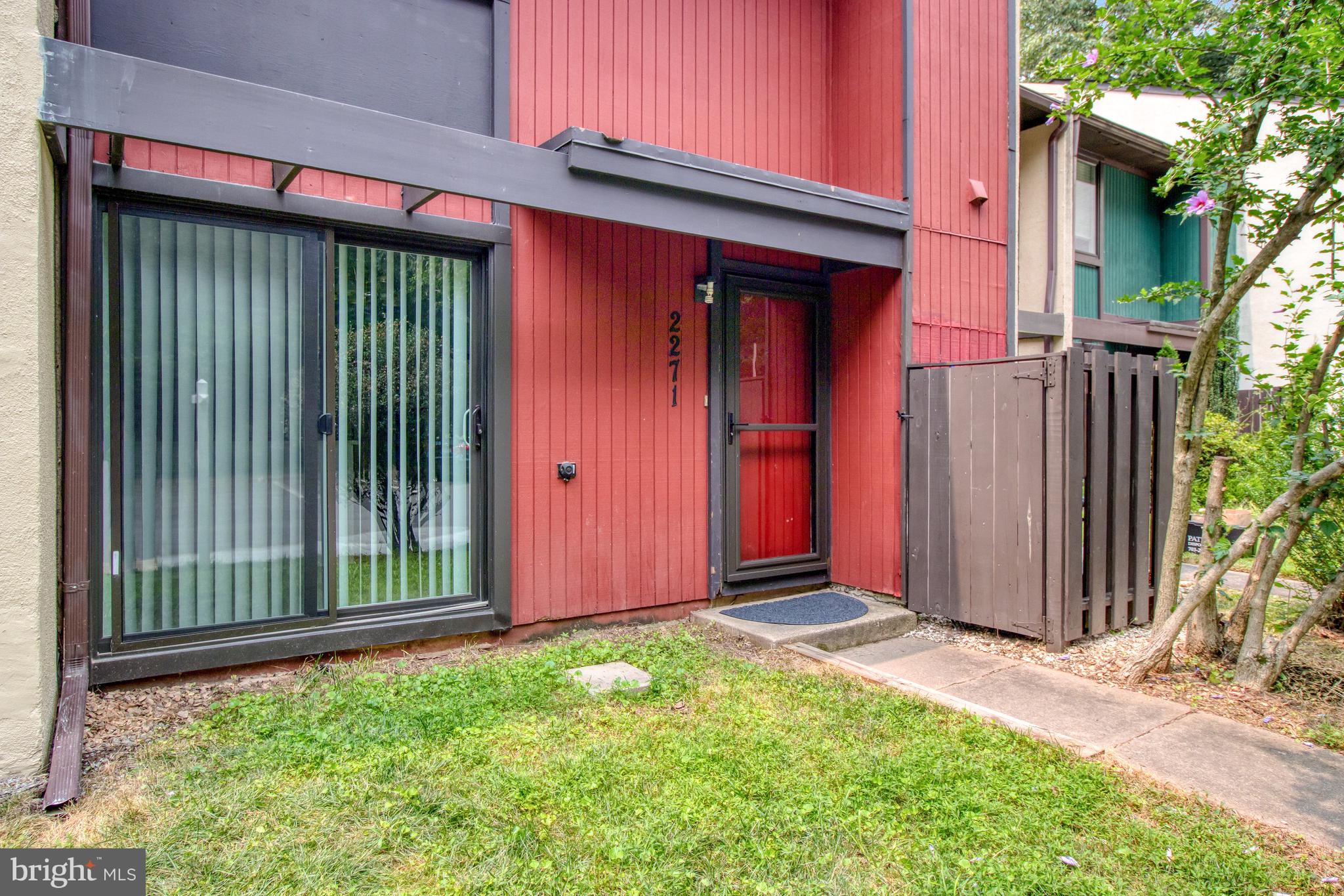 SAWYERS CLUSTER - Residential Lease