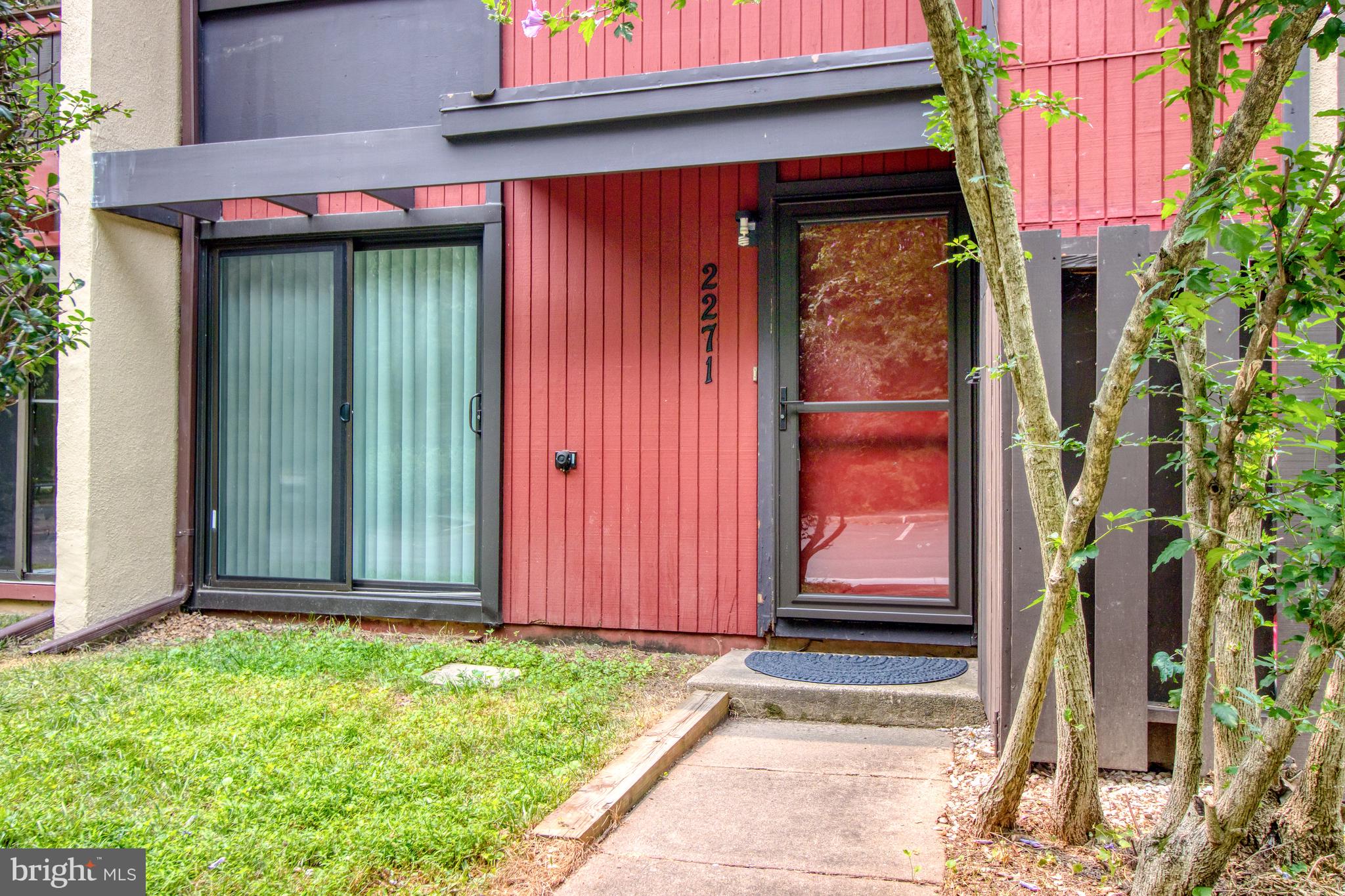 SAWYERS CLUSTER - Residential Lease