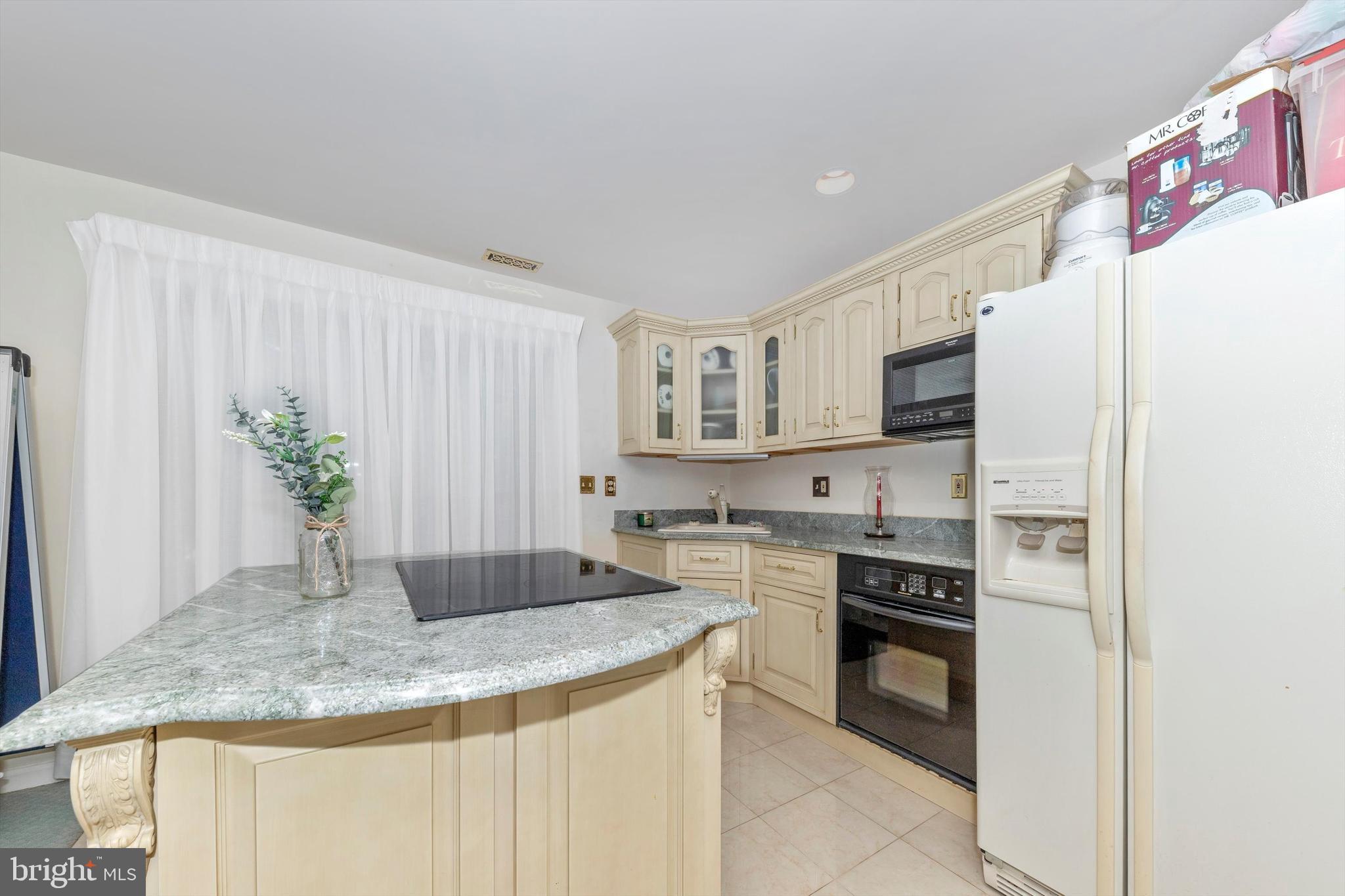 WATERS LANDING - Residential