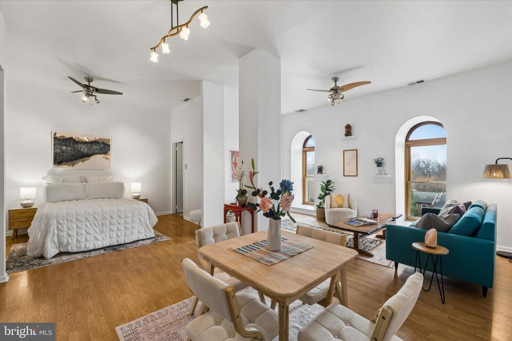 Photo of 825 N 29th Street #4G, PHILADELPHIA, PA 19130 (MLS # PAPH2587394)