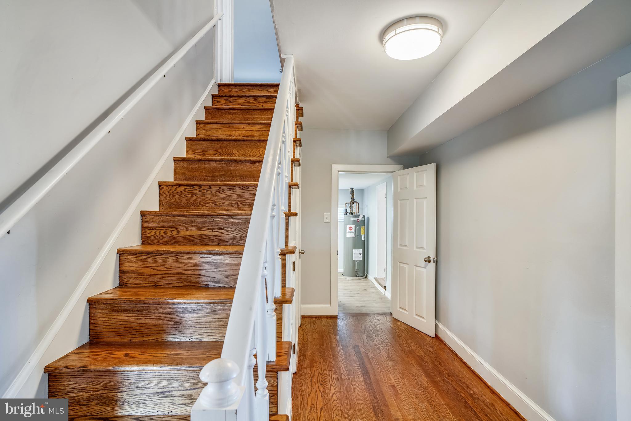 CEDAR RUN ESTS - Residential Lease