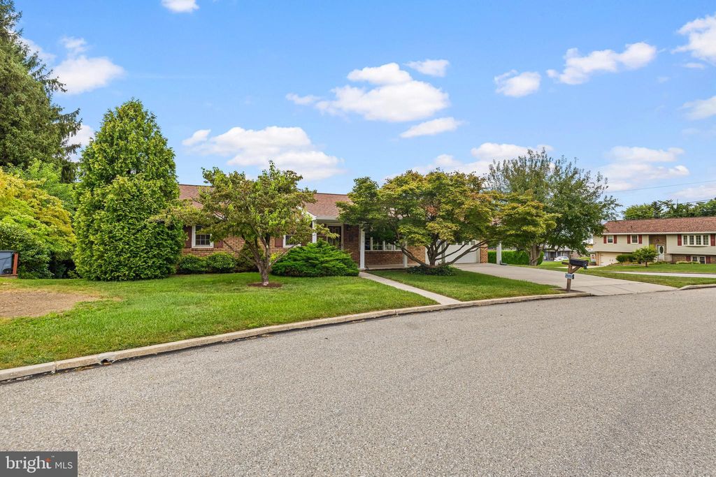 Photo of 1010 Marietta Avenue, HANOVER, PA 17331 (MLS # PAYK2087758)