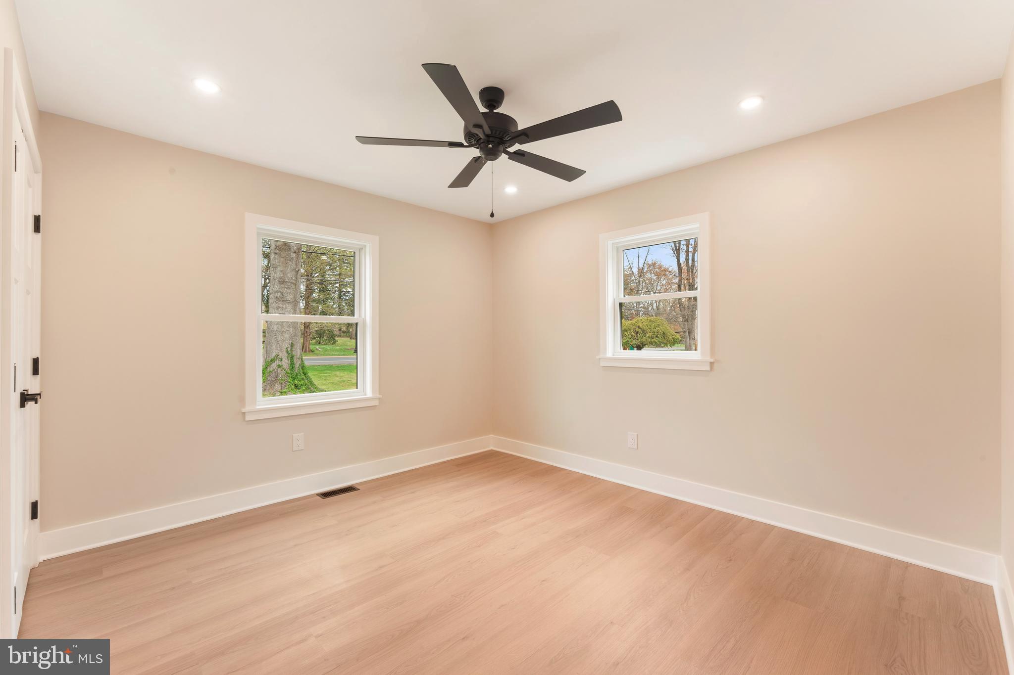 LANGHORNE CREST - Residential