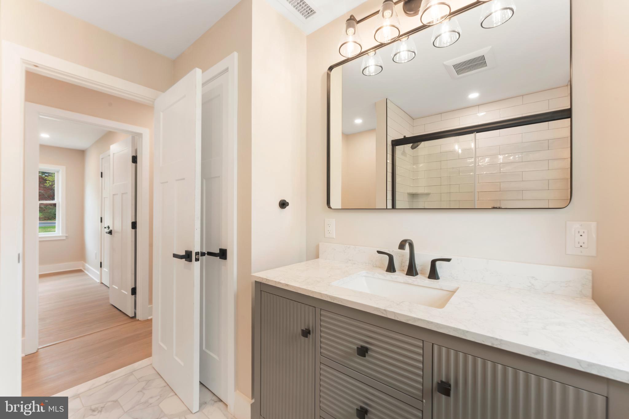 LANGHORNE CREST - Residential