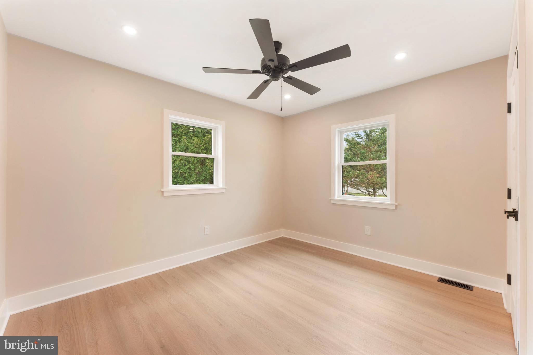 LANGHORNE CREST - Residential