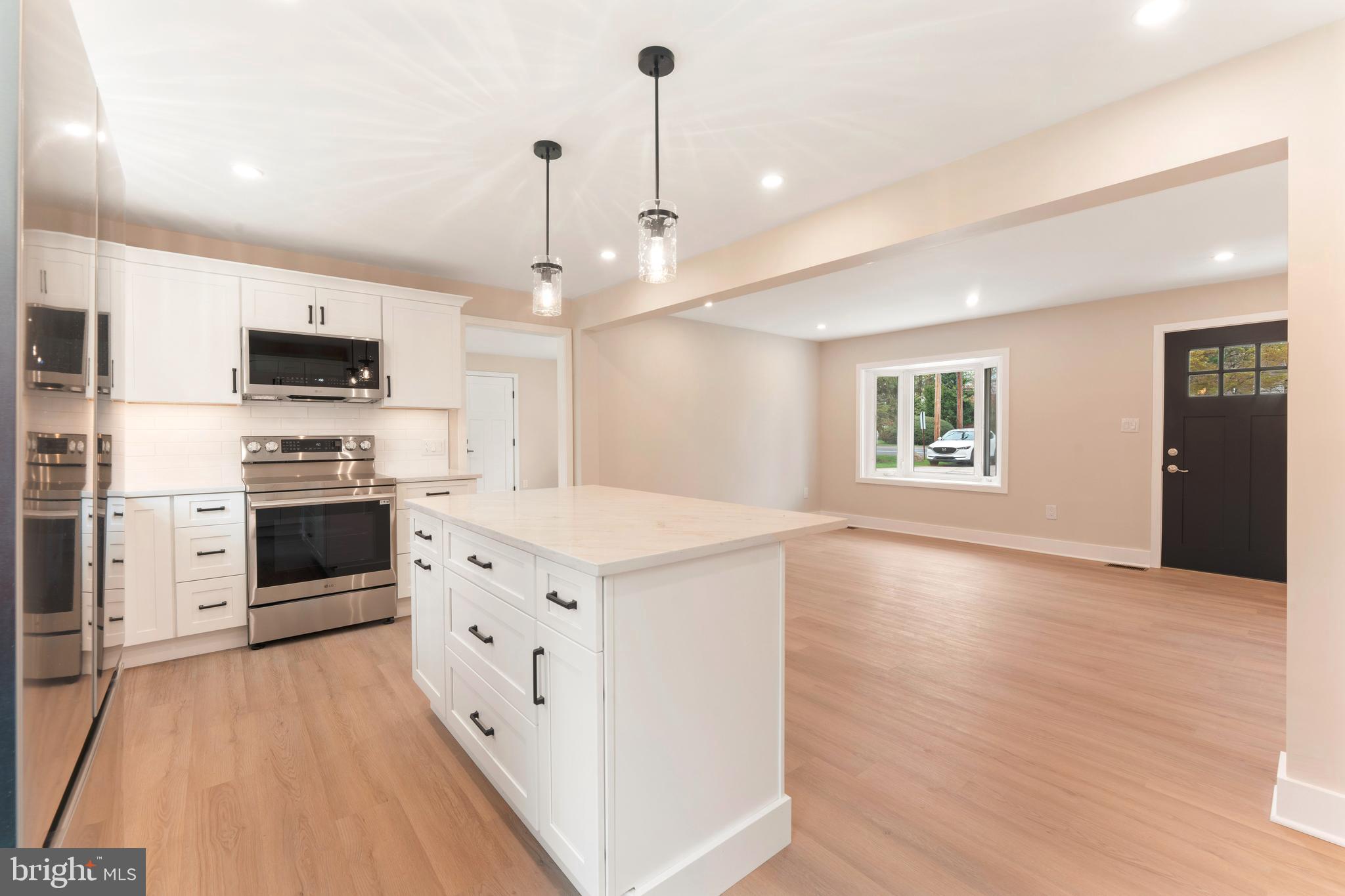 LANGHORNE CREST - Residential