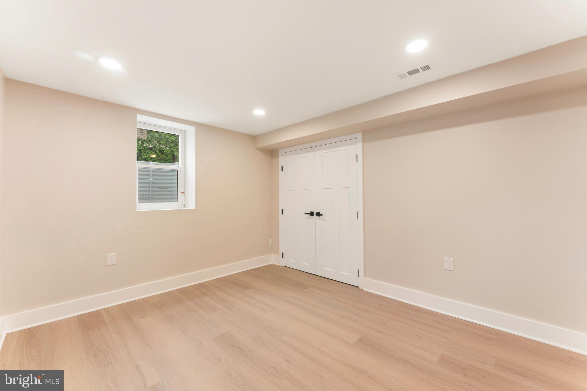 LANGHORNE CREST - Residential