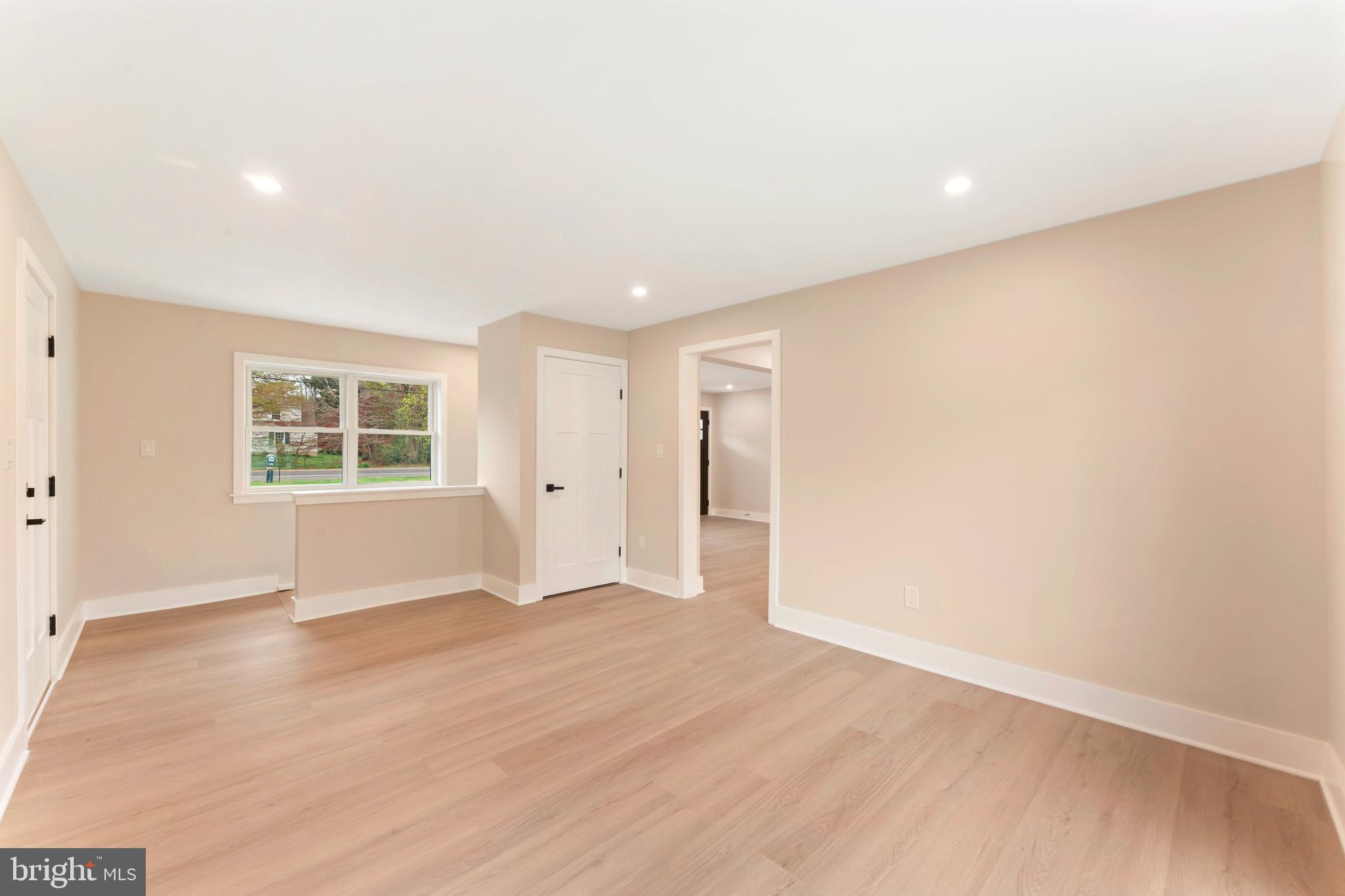 LANGHORNE CREST - Residential