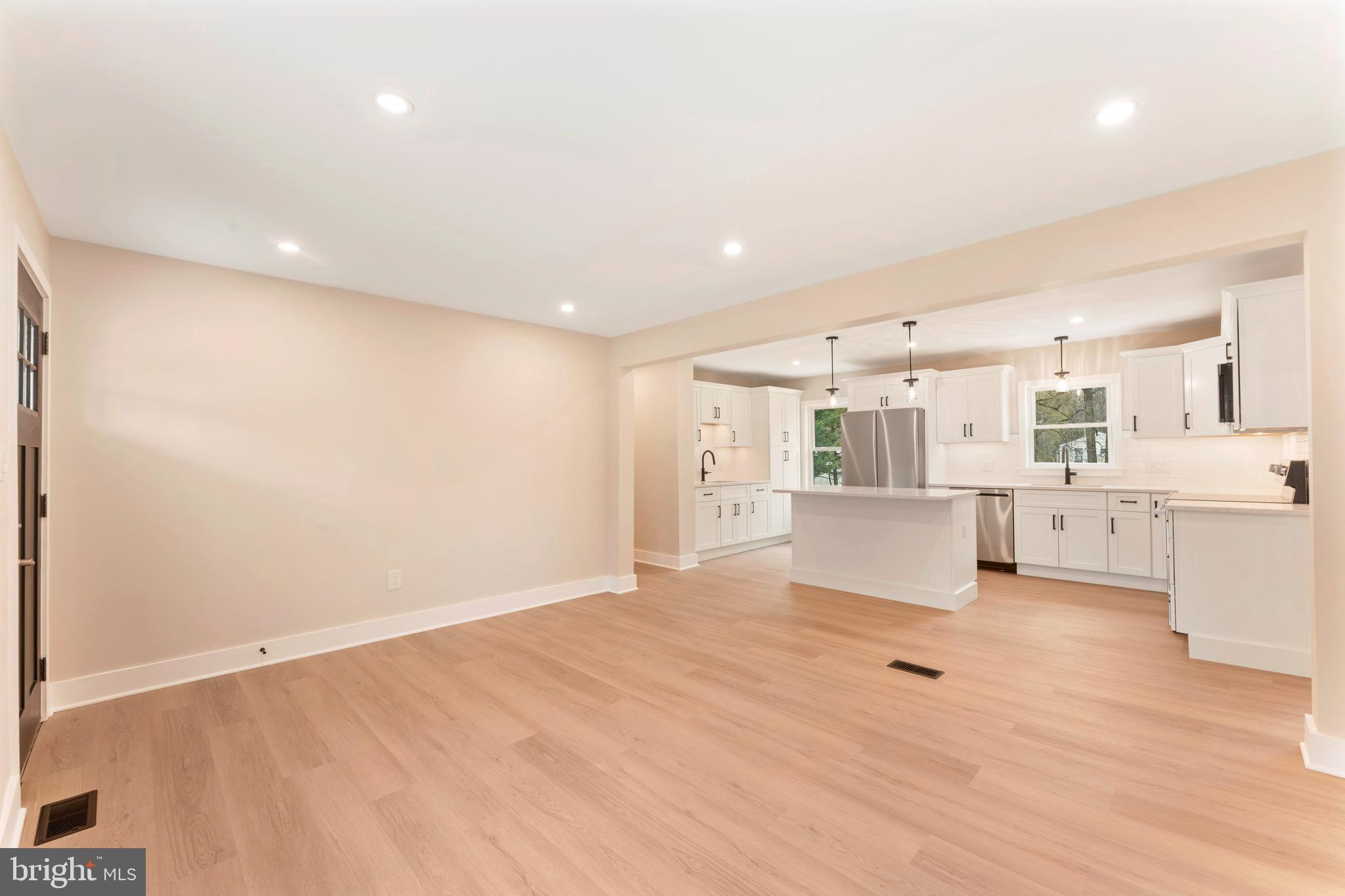 LANGHORNE CREST - Residential