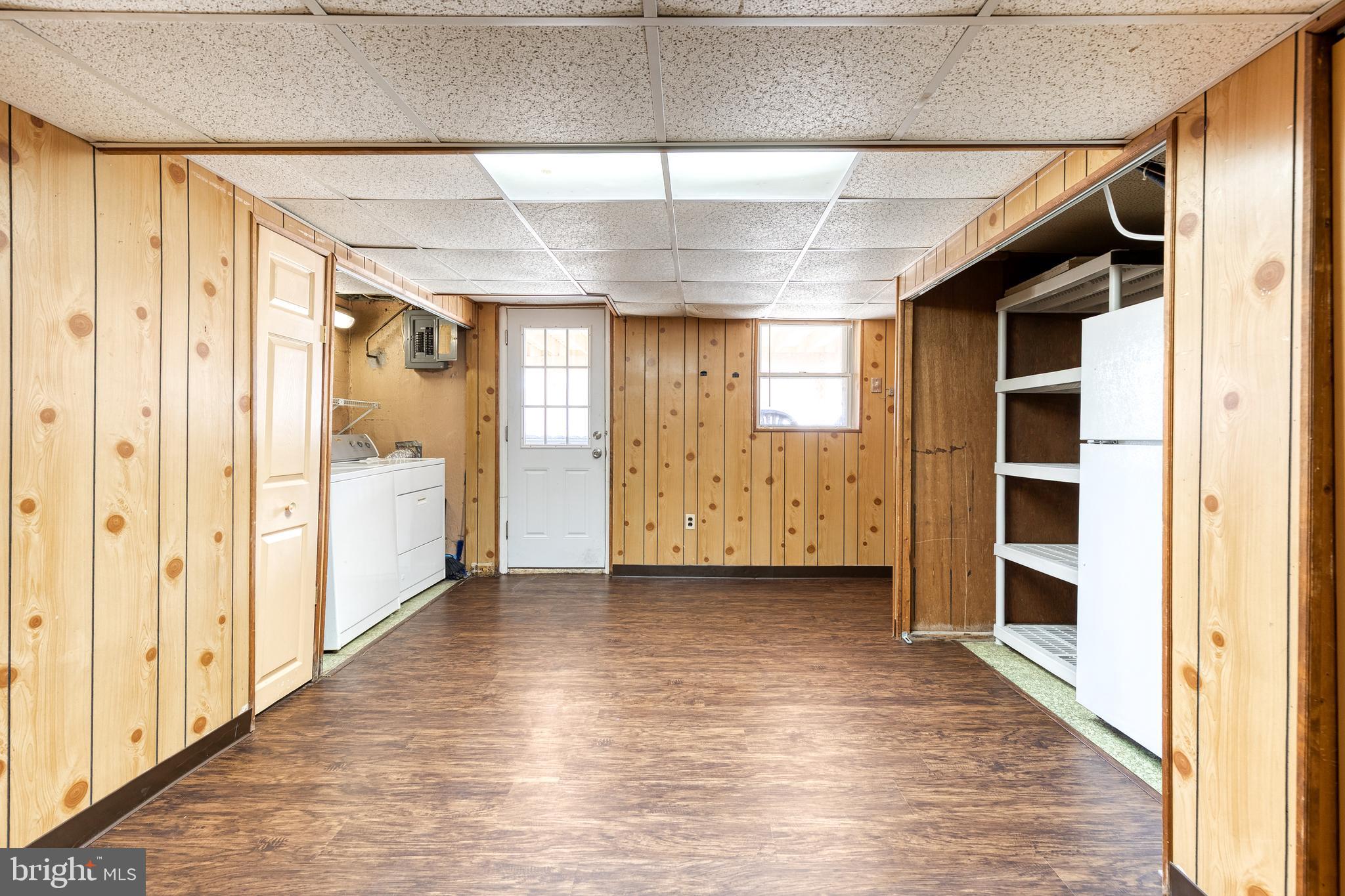 KNETTISHALL - Residential Lease