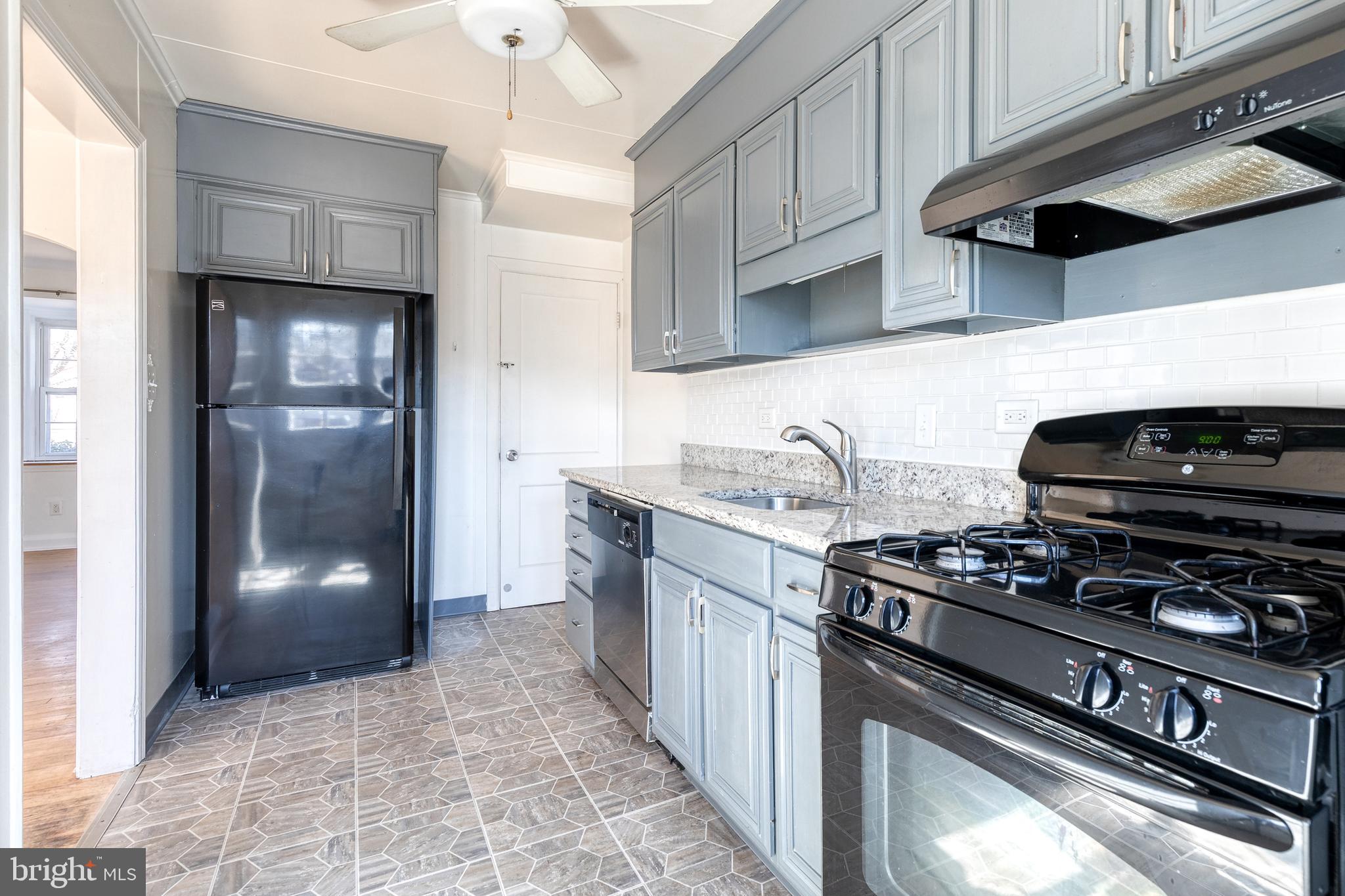 KNETTISHALL - Residential Lease