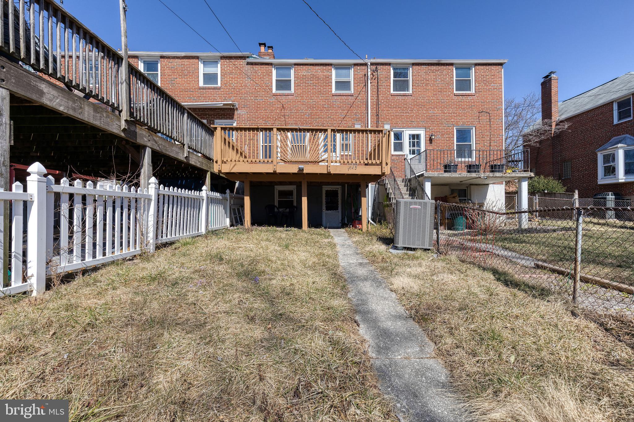 KNETTISHALL - Residential Lease