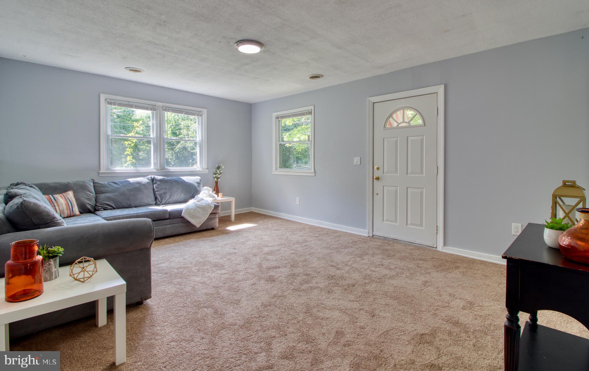 MORRIS ROAD - Residential