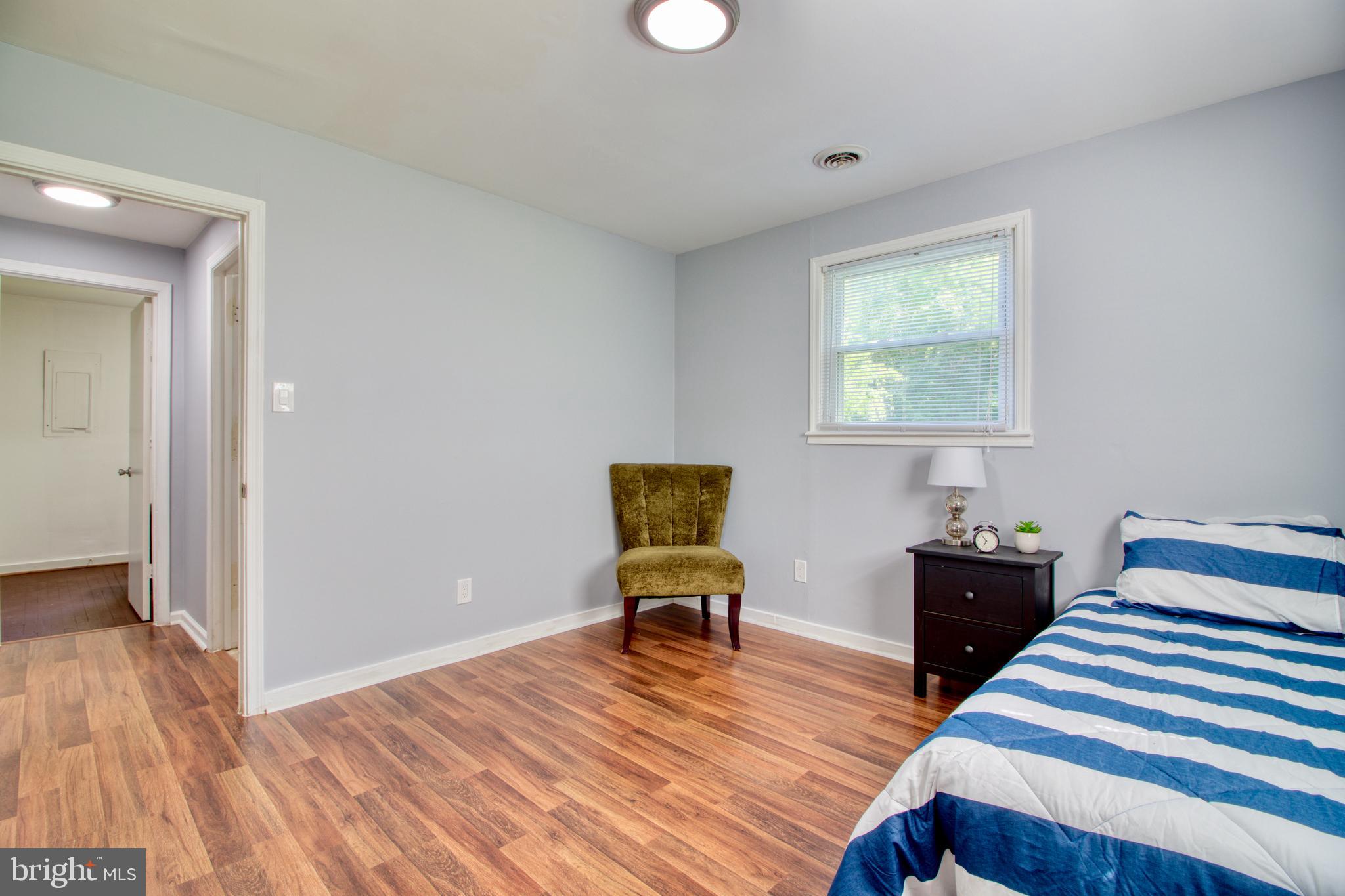 MORRIS ROAD - Residential