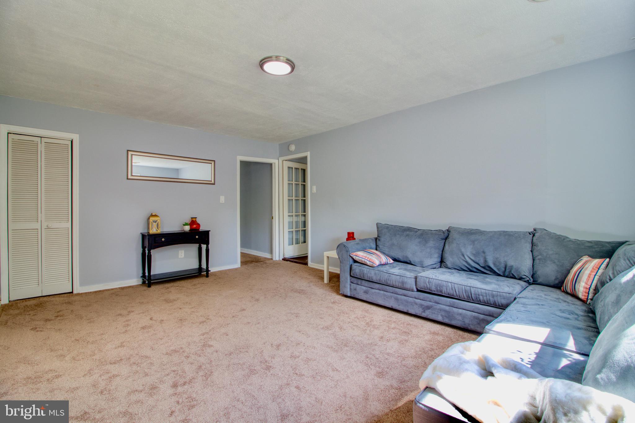 MORRIS ROAD - Residential