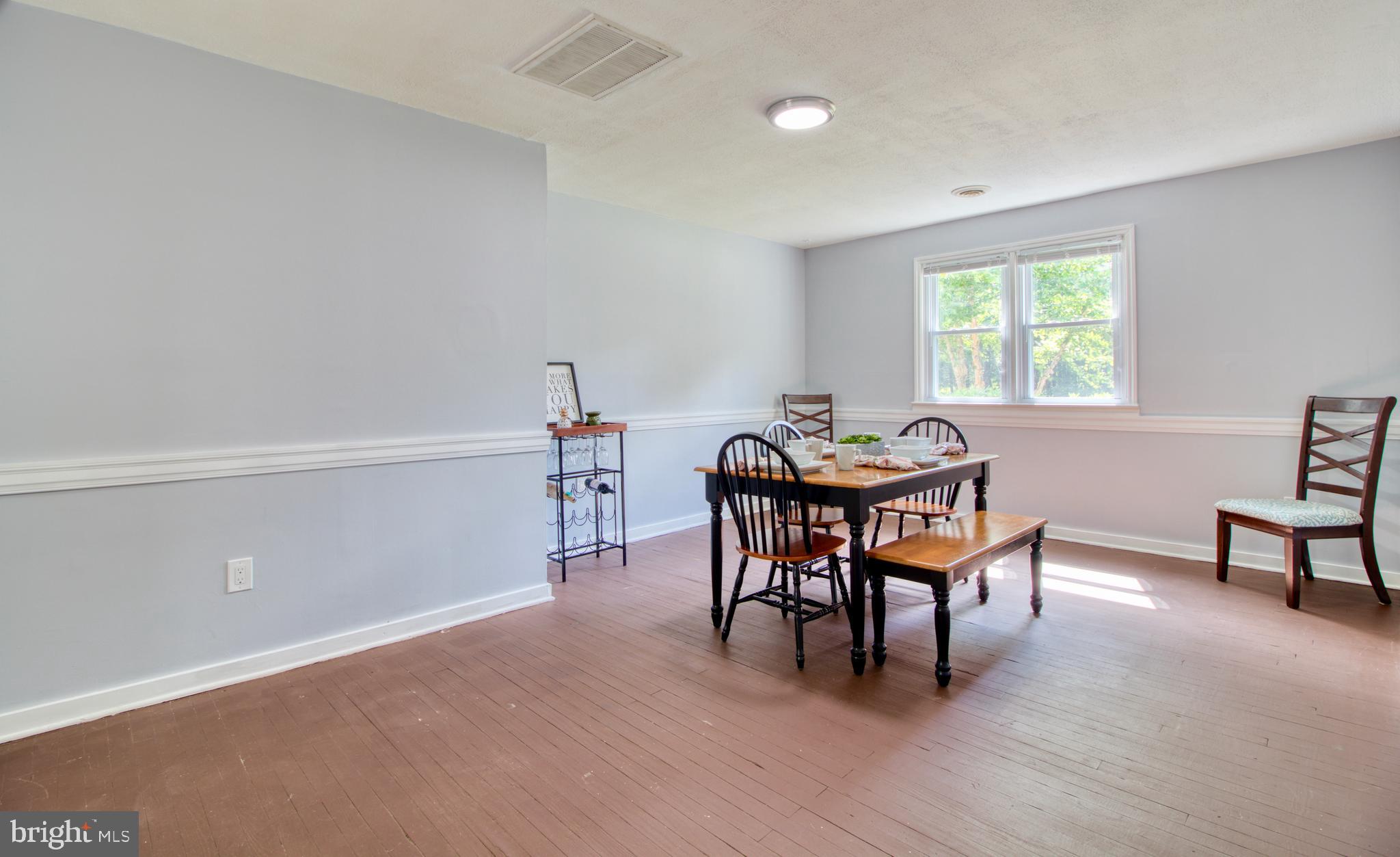 MORRIS ROAD - Residential