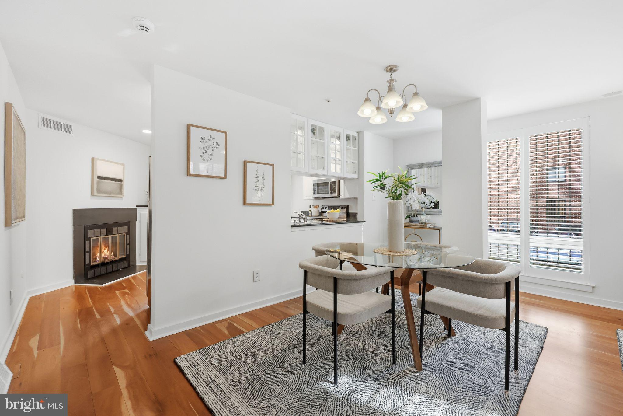 WASHINGTON SQ WEST - Residential