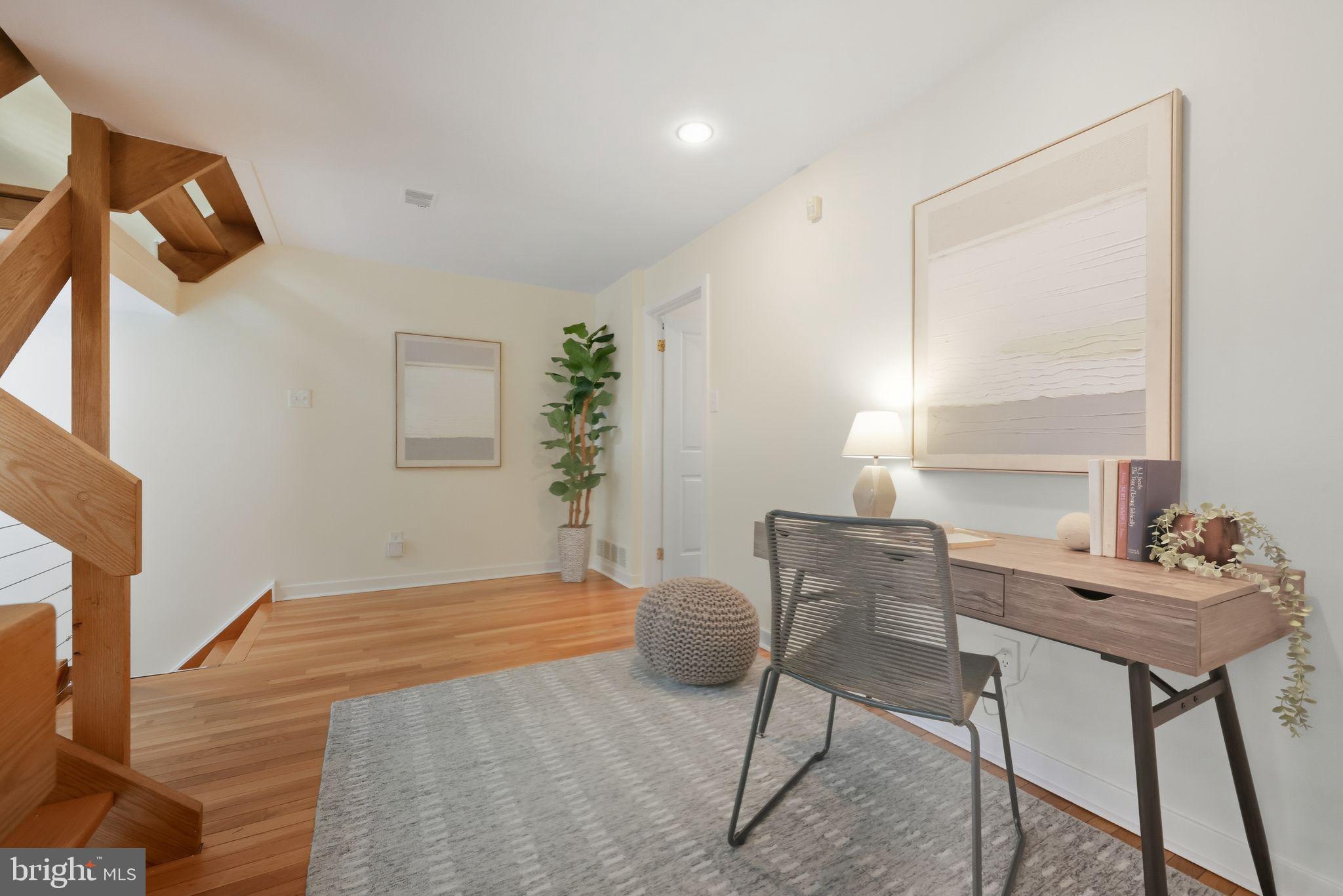 WASHINGTON SQ WEST - Residential