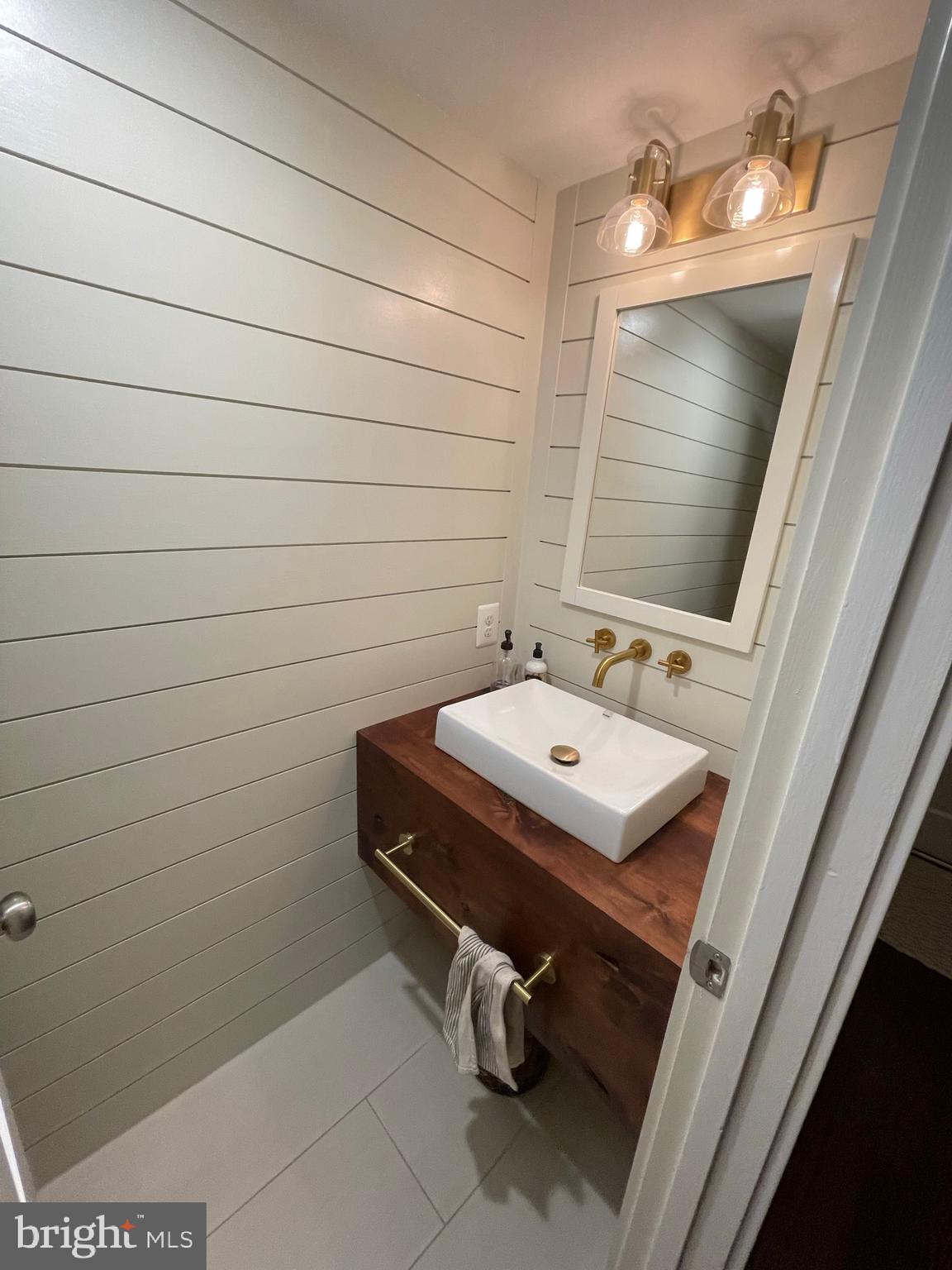 WHEYSTONE - Residential Lease